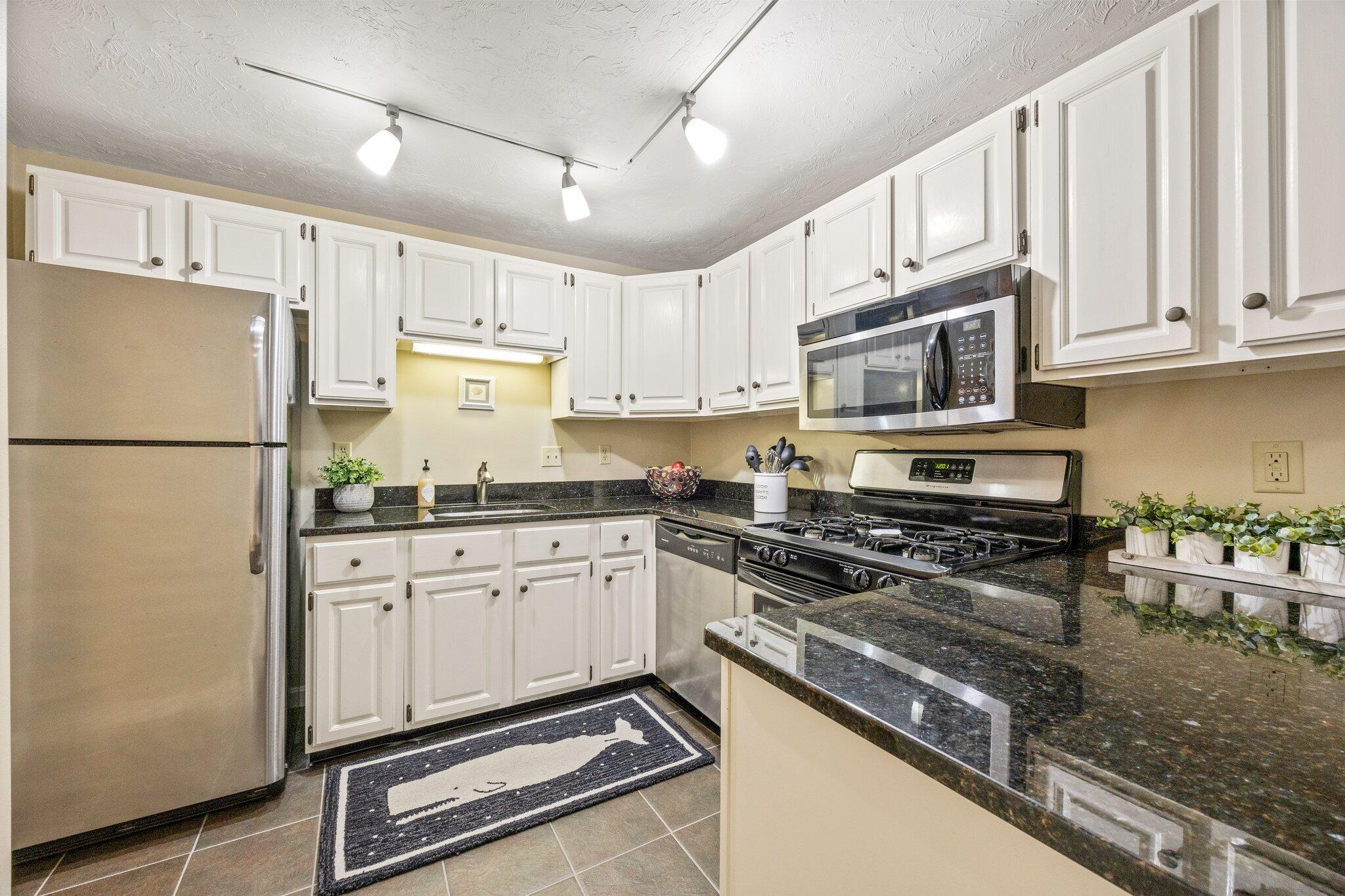 45 West Road # 1D