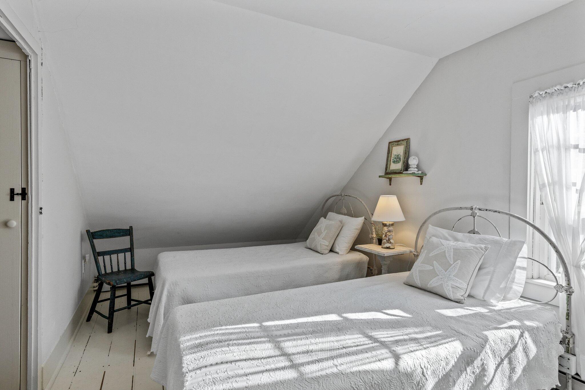 188 Rock Harbor Road