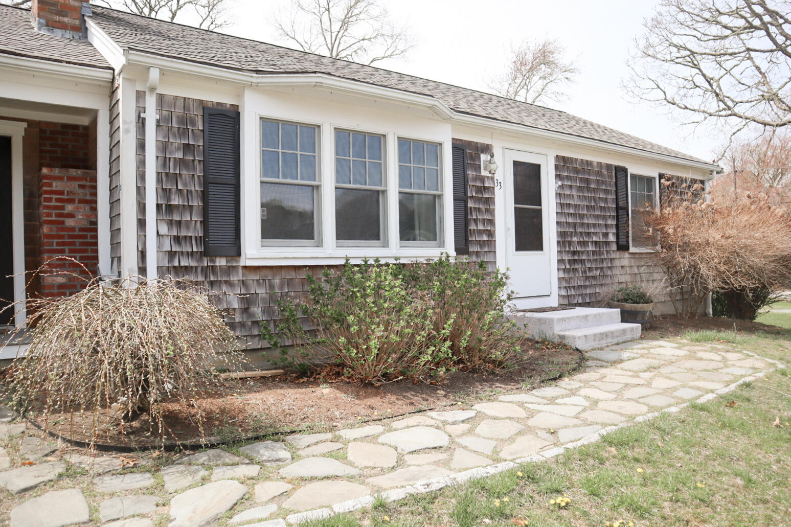33 Village Brook Road