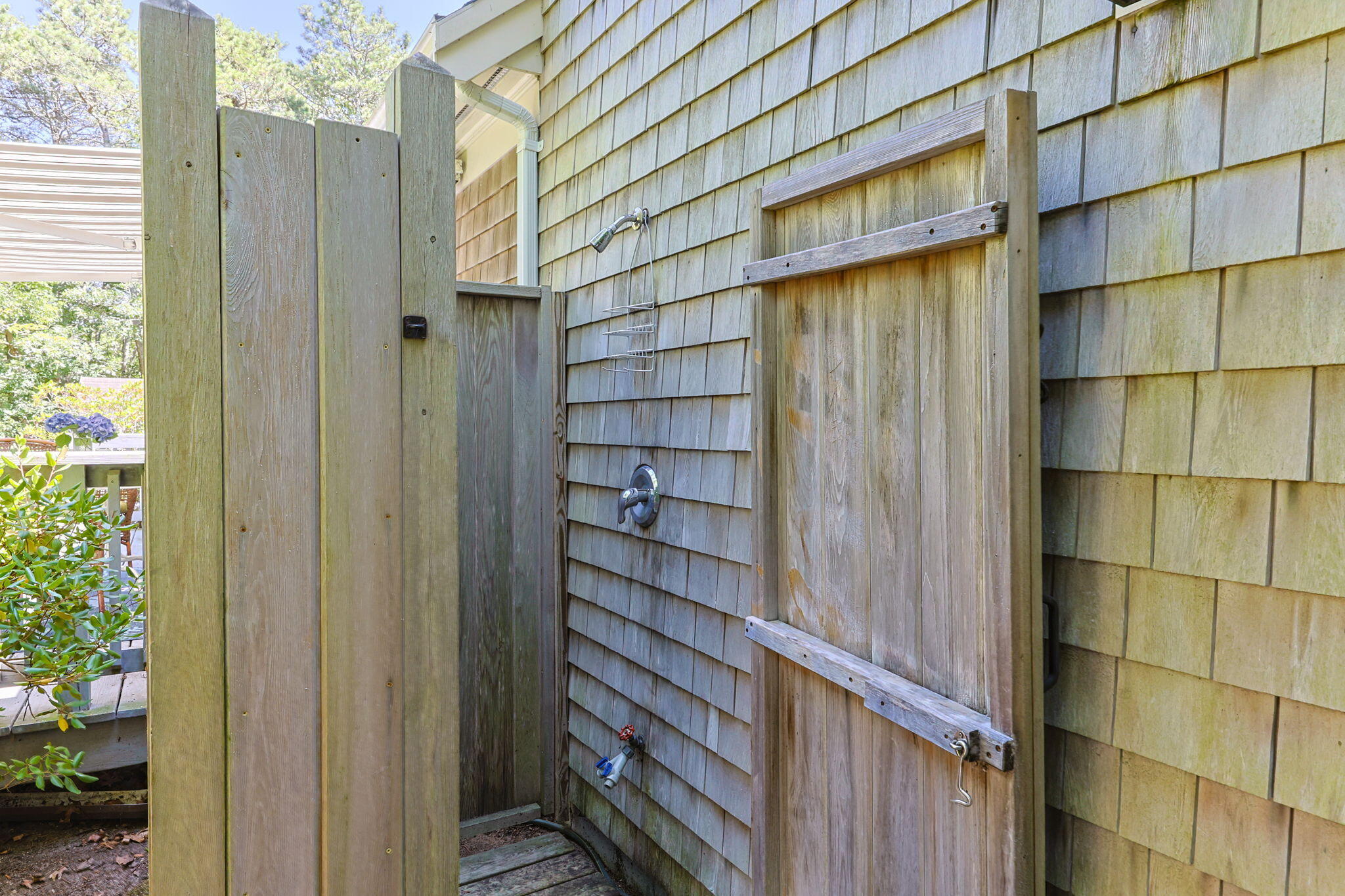 19 Fishermans Landing Road