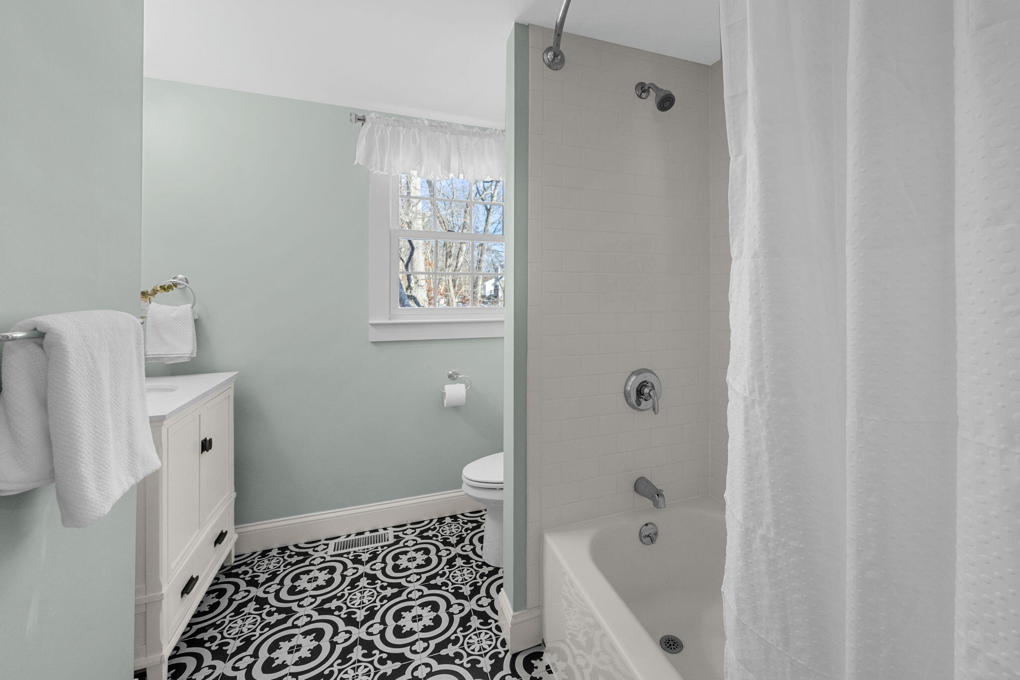 300 Schoolhouse Road