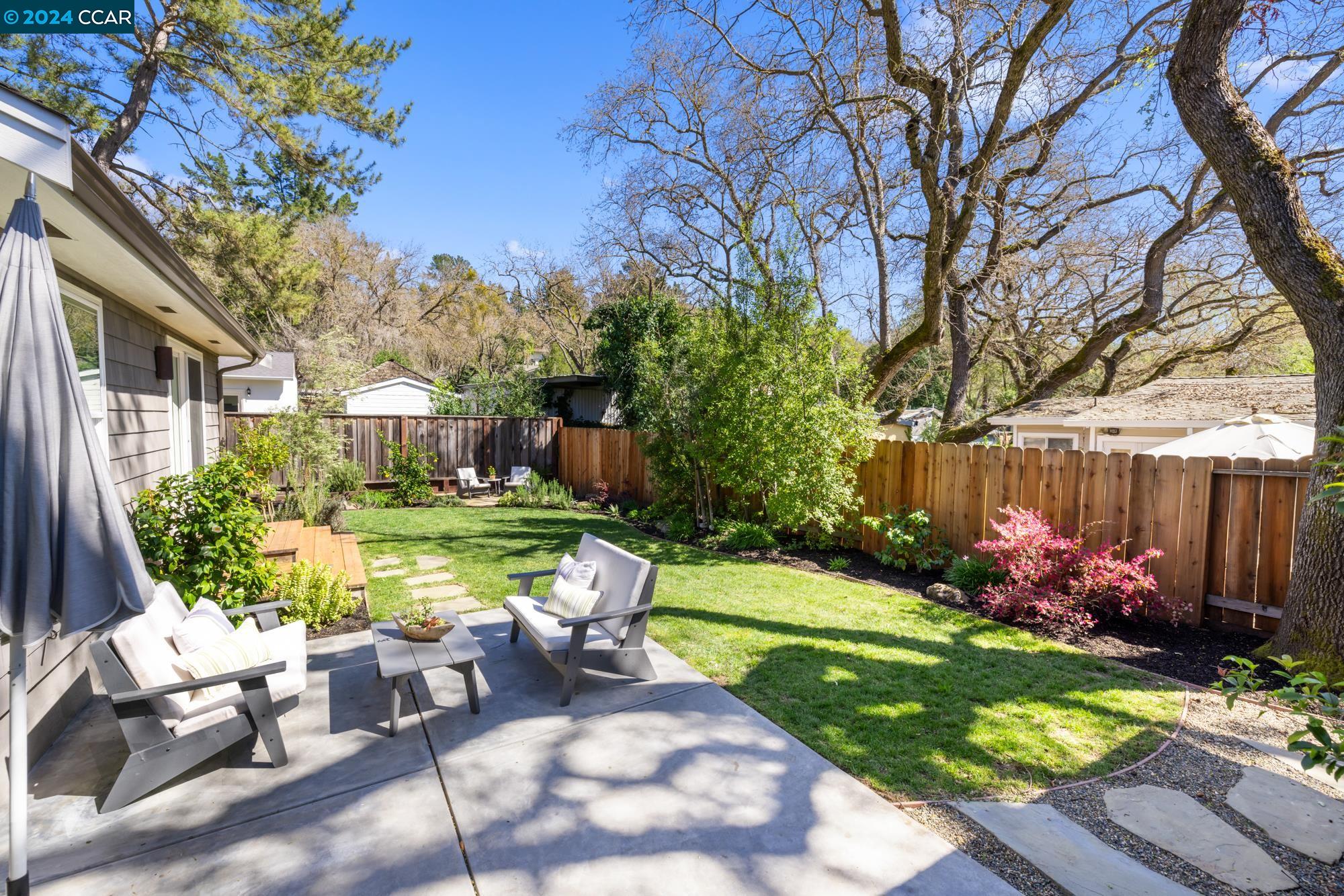 1018 Dyer Dr