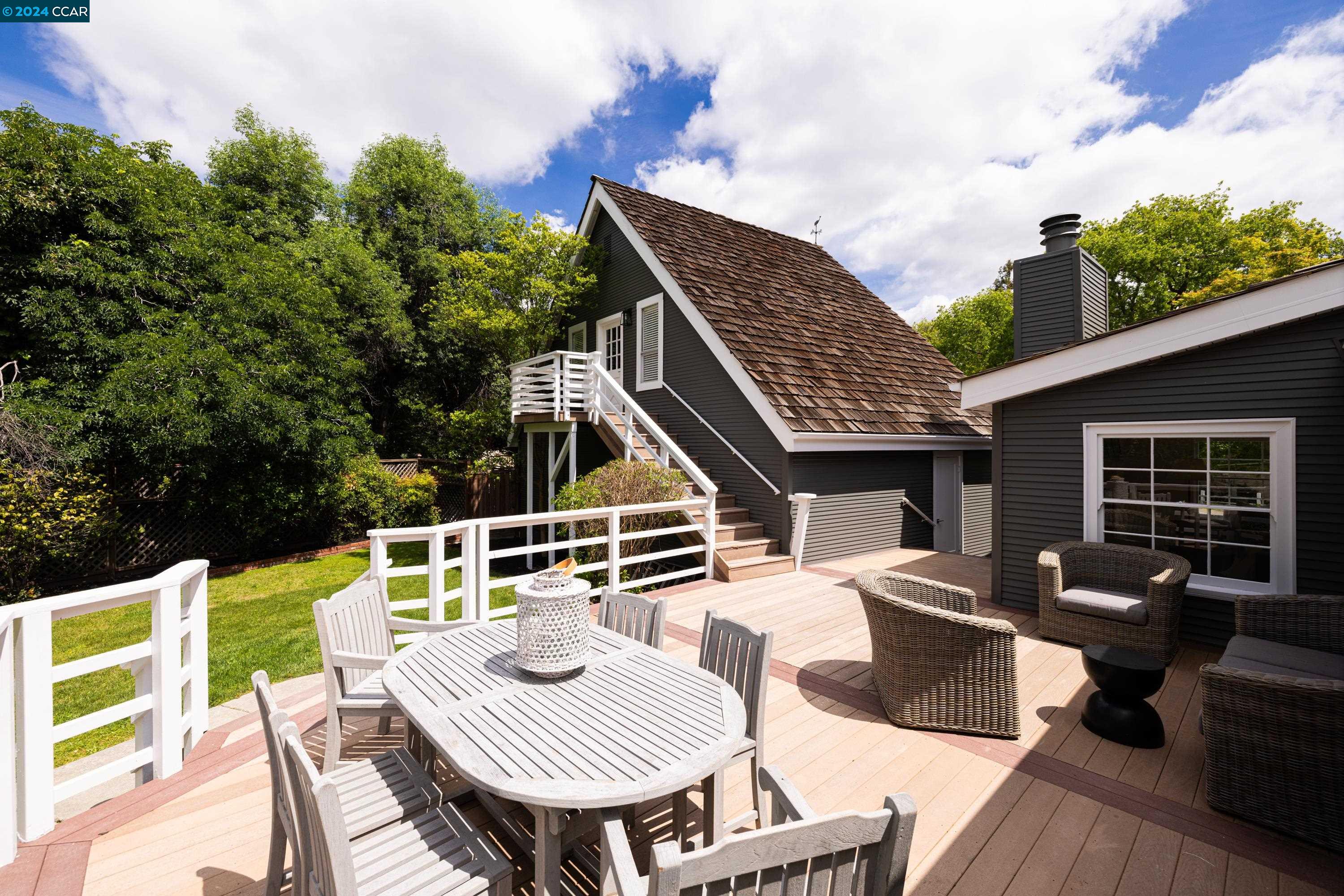 2966 Cherry Lane