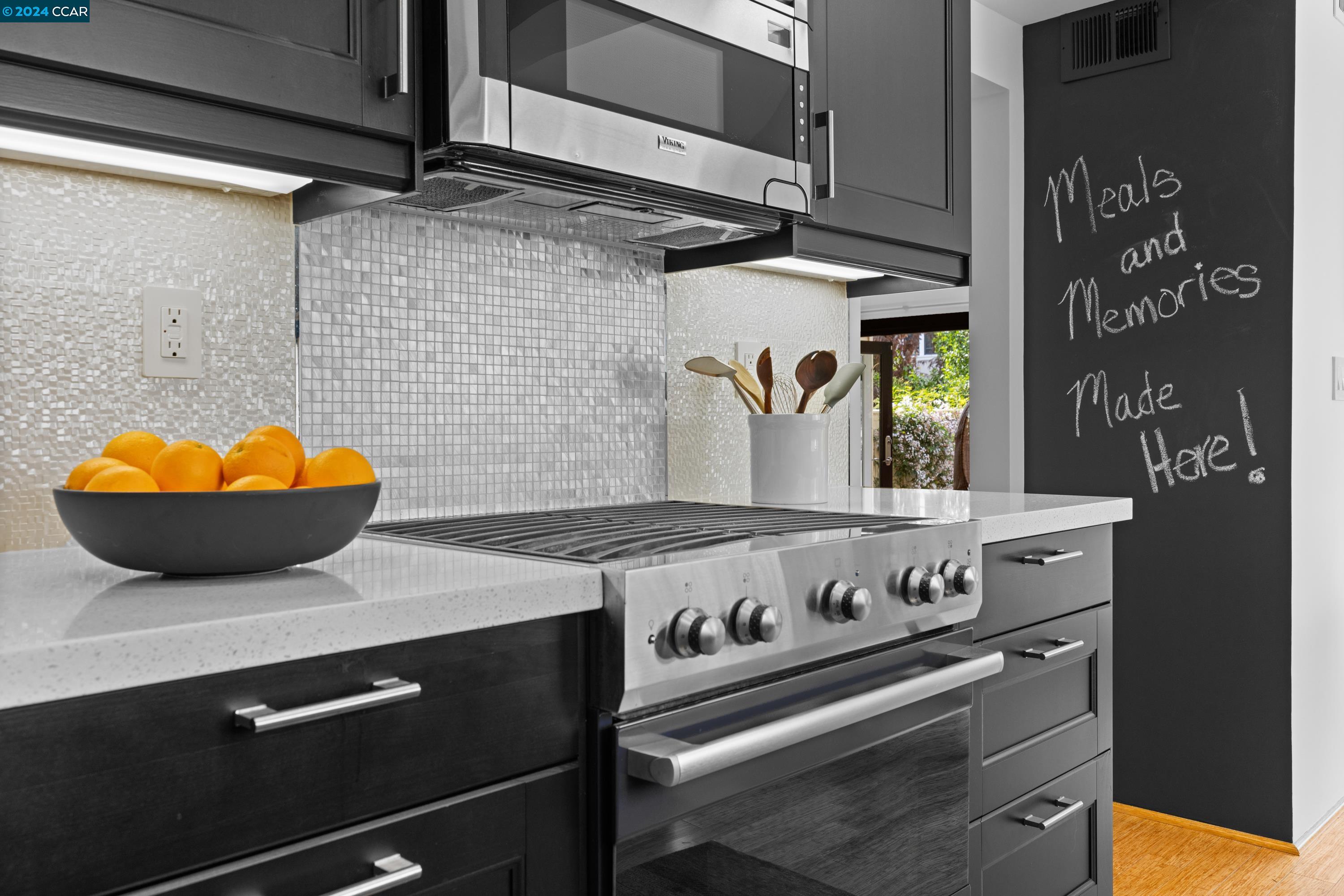 1821 Stratton Circle