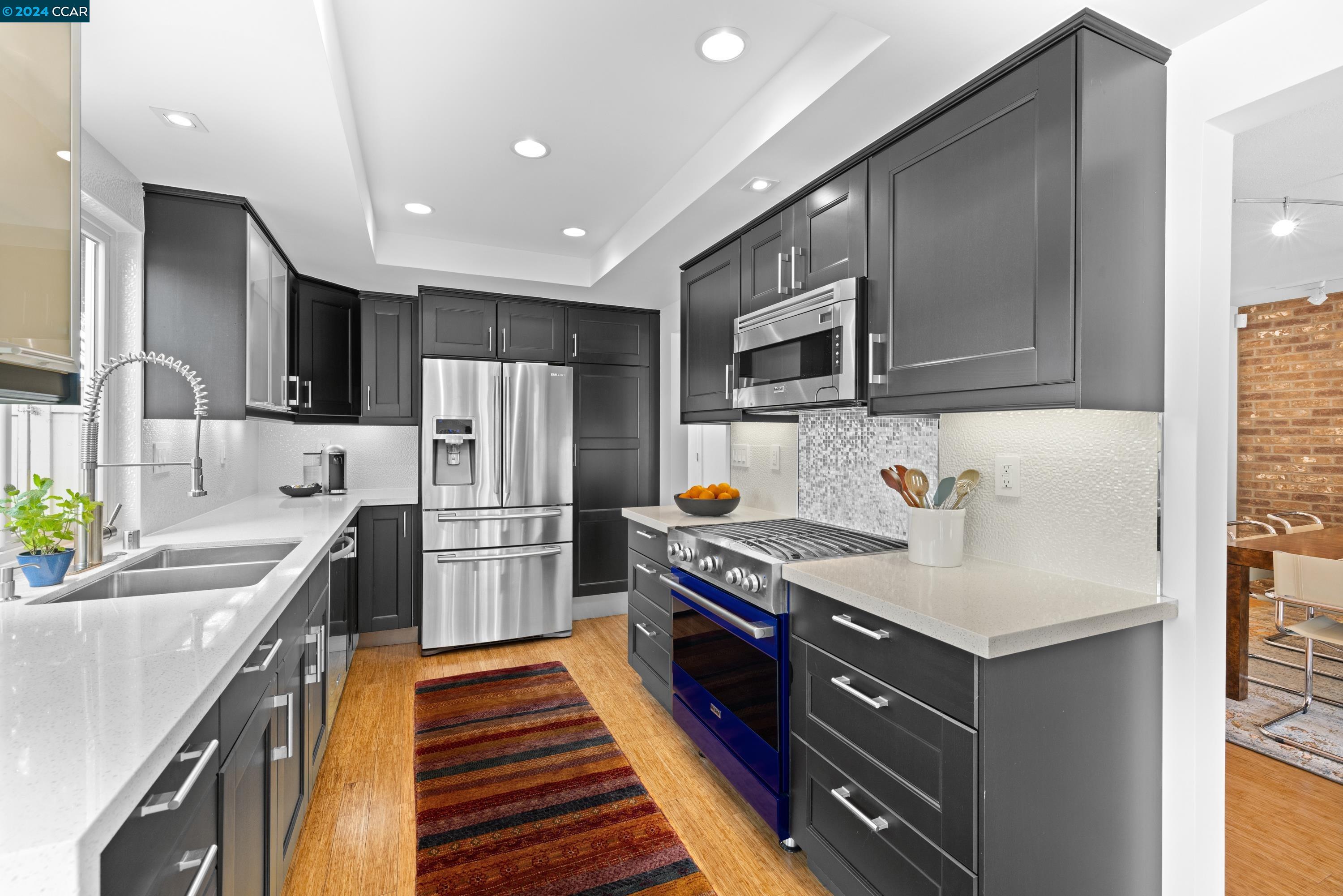 1821 Stratton Circle