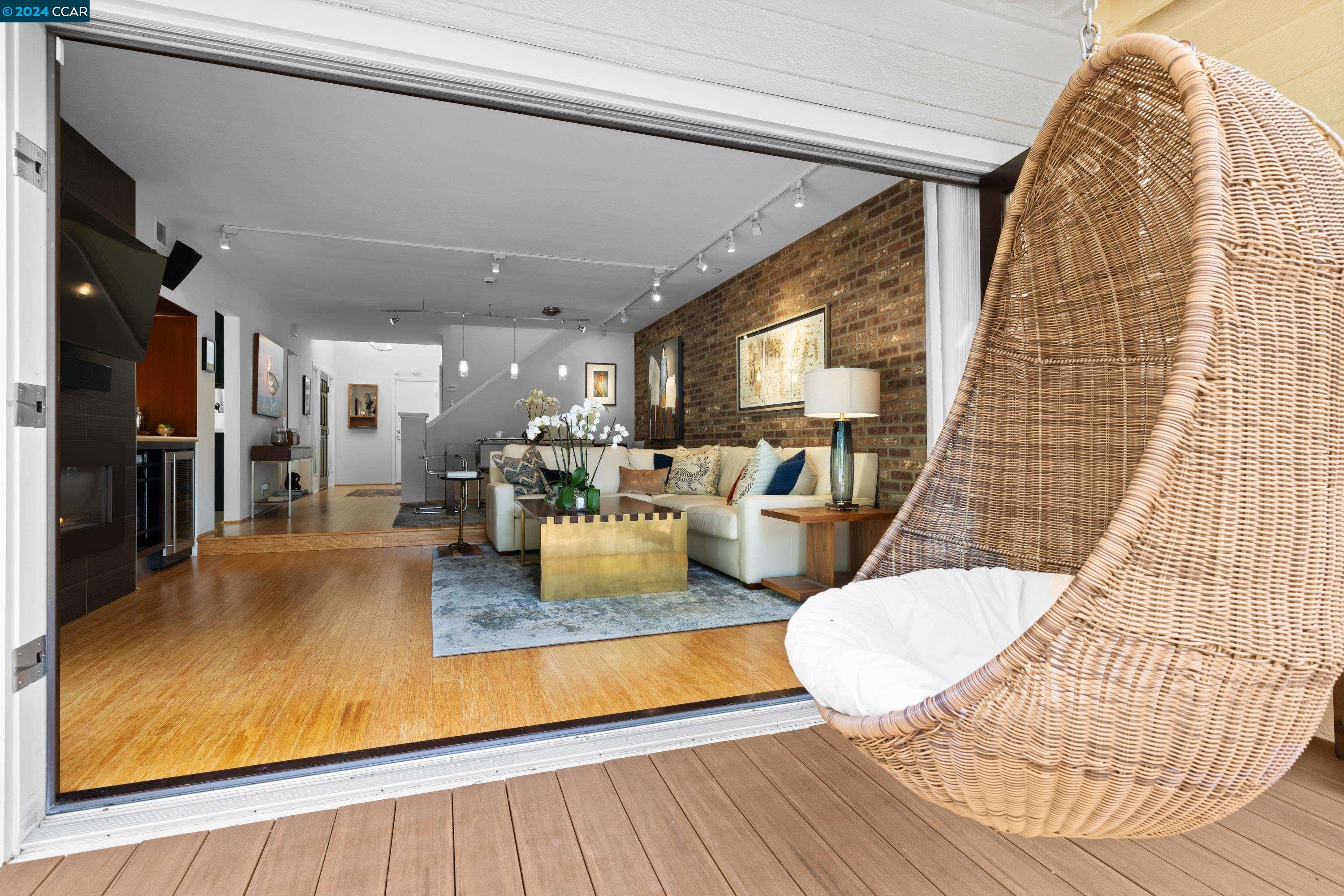 1821 Stratton Circle