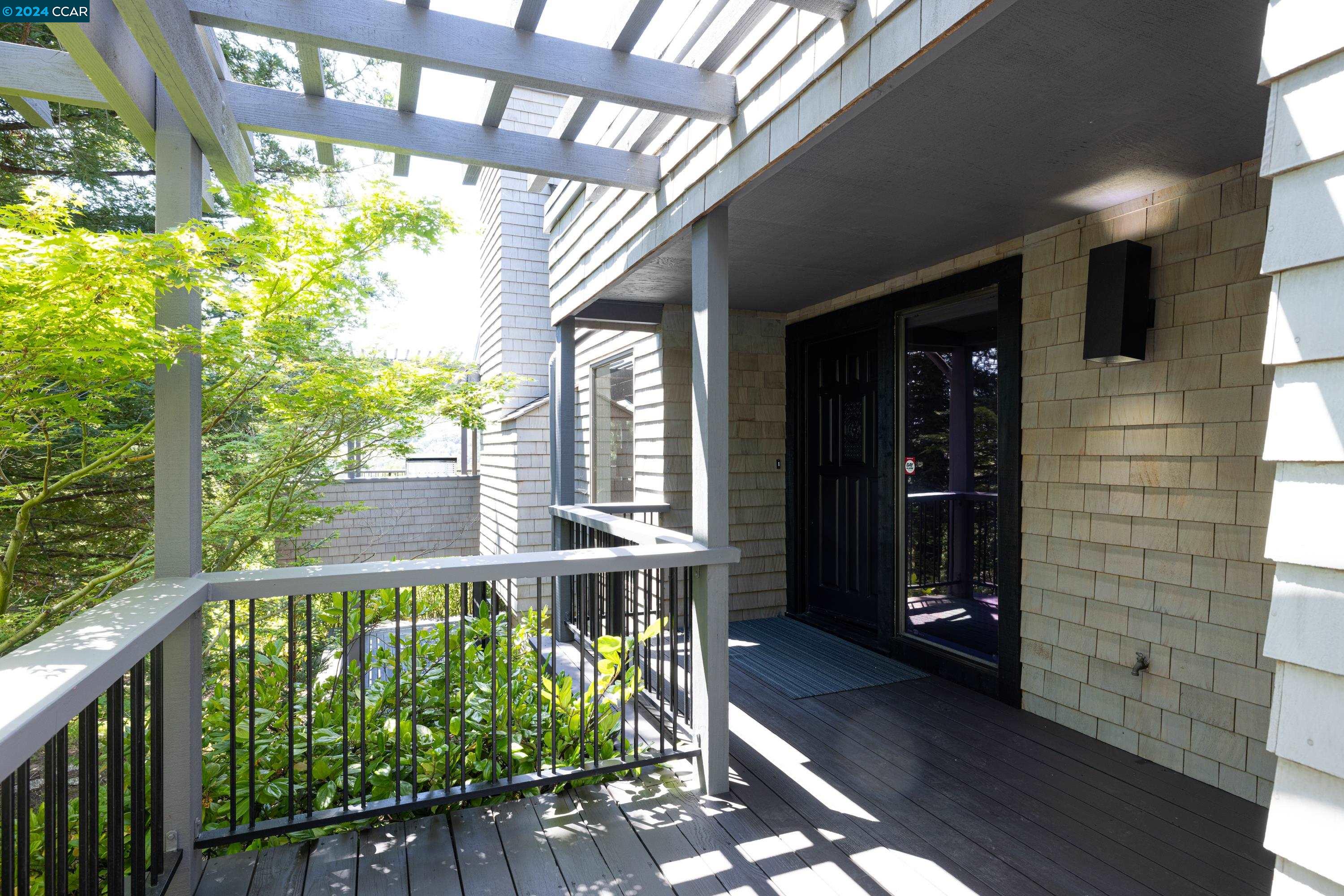 432 Ridge Gate Rd