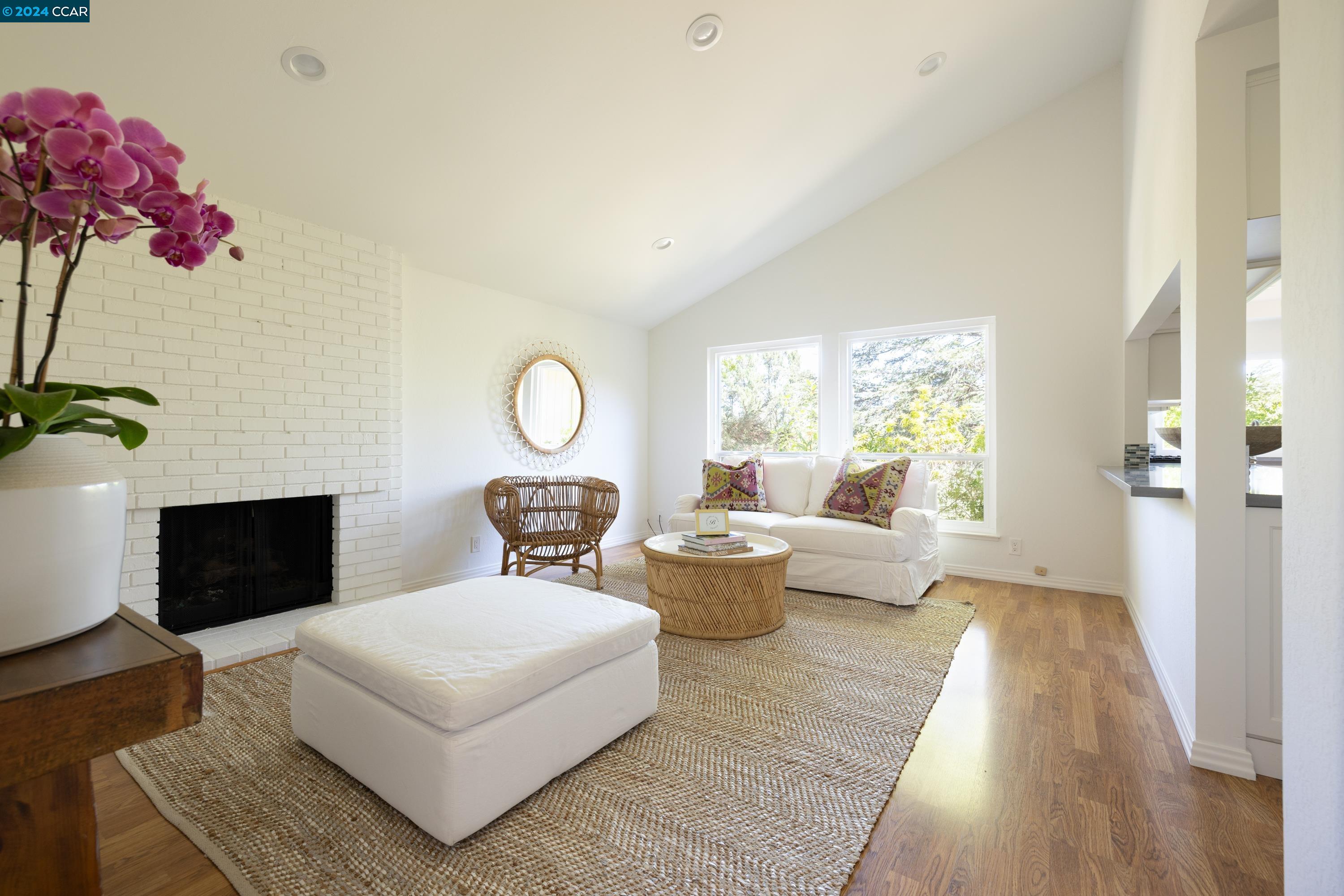 1157 Alta Mesa Drive