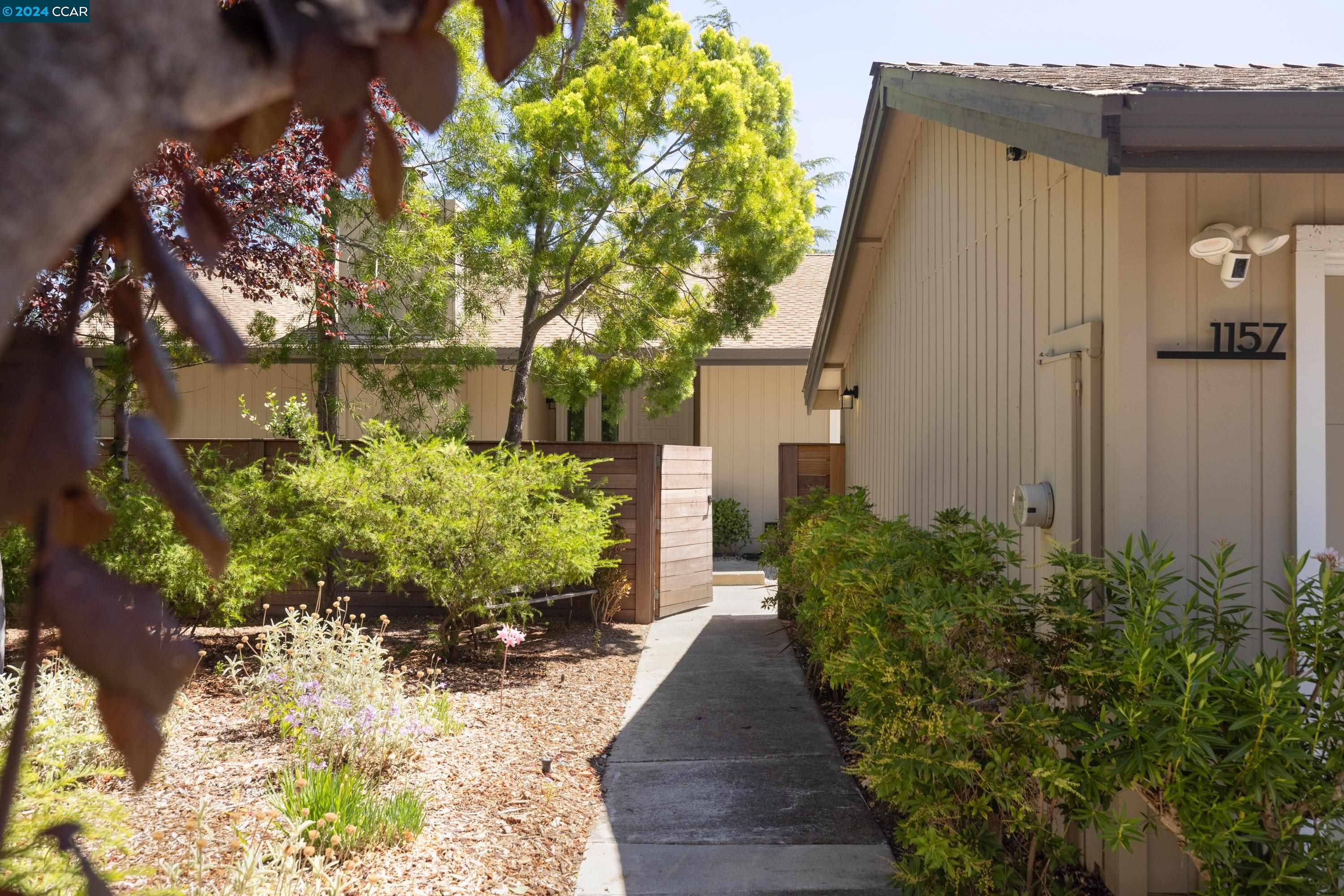 1157 Alta Mesa Drive