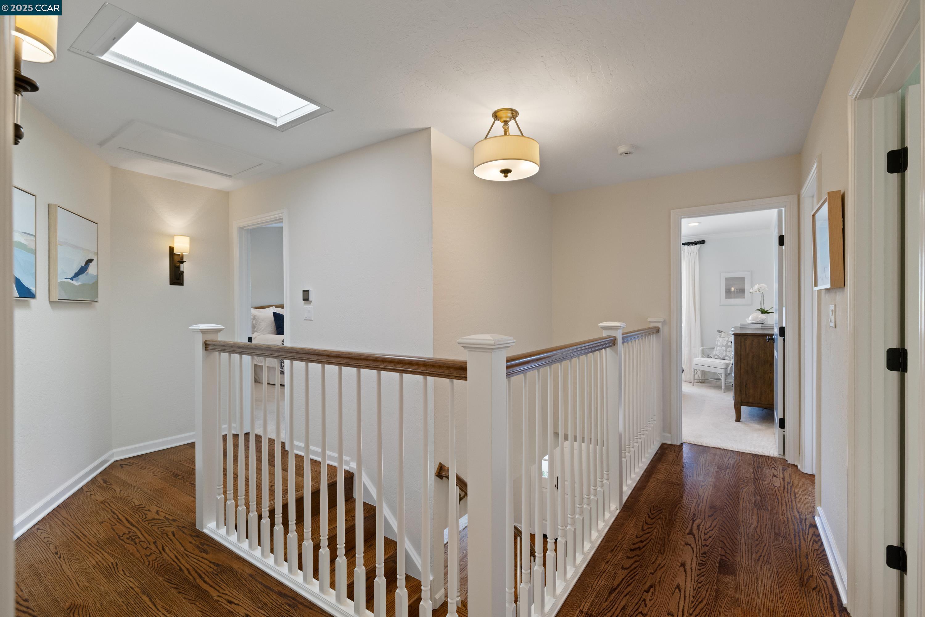 1103 Country Club Dr