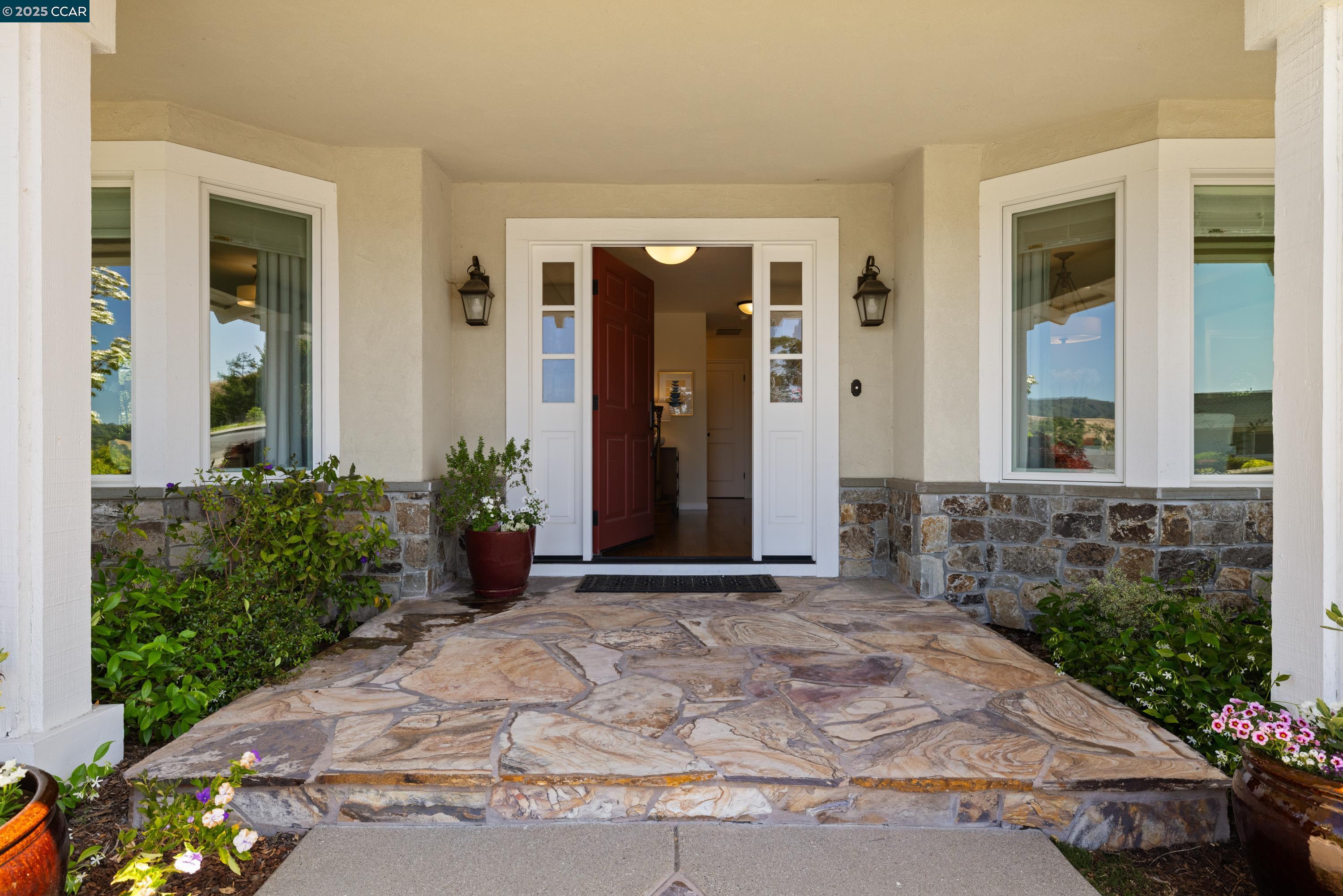 1103 Country Club Dr