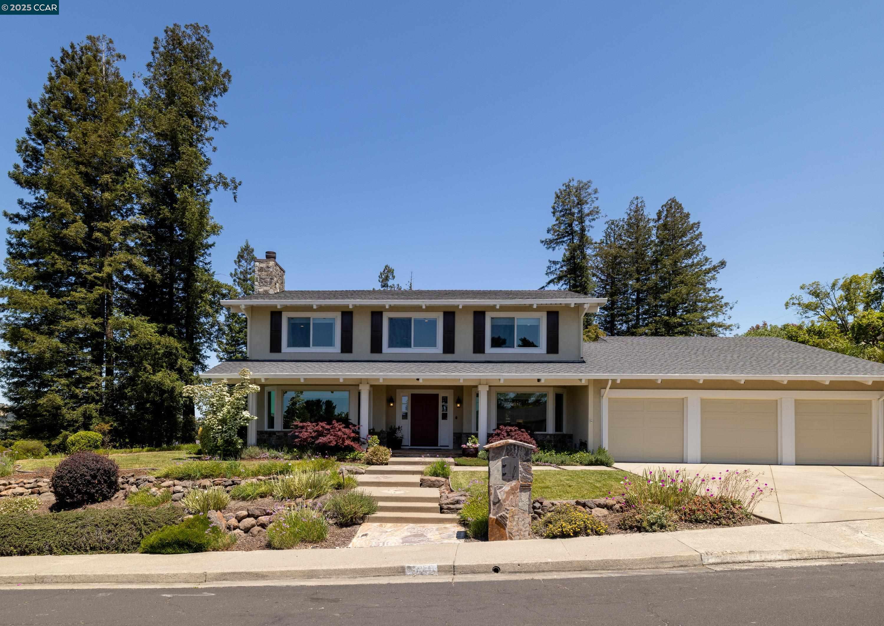1103 Country Club Dr