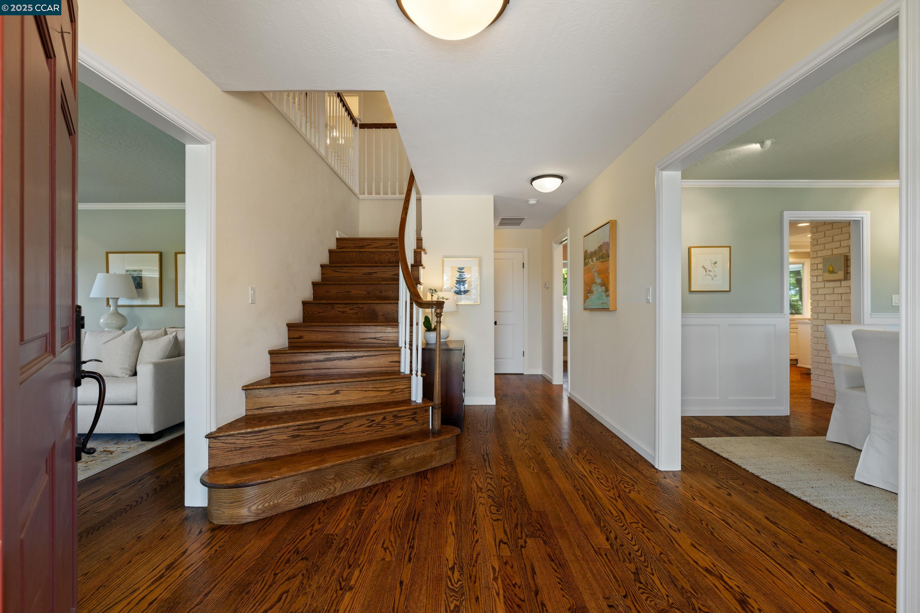 1103 Country Club Dr