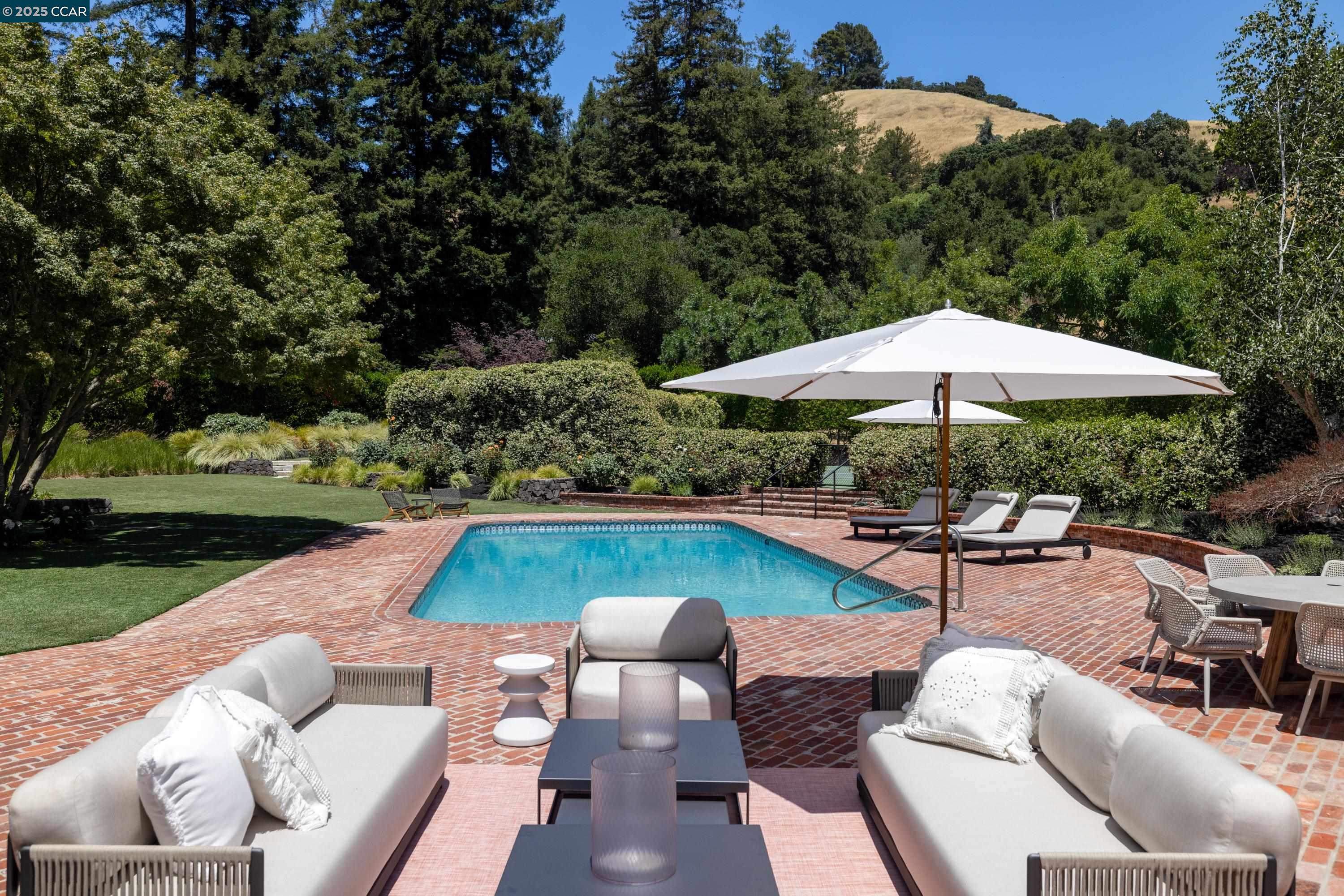3828 Happy Valley Road