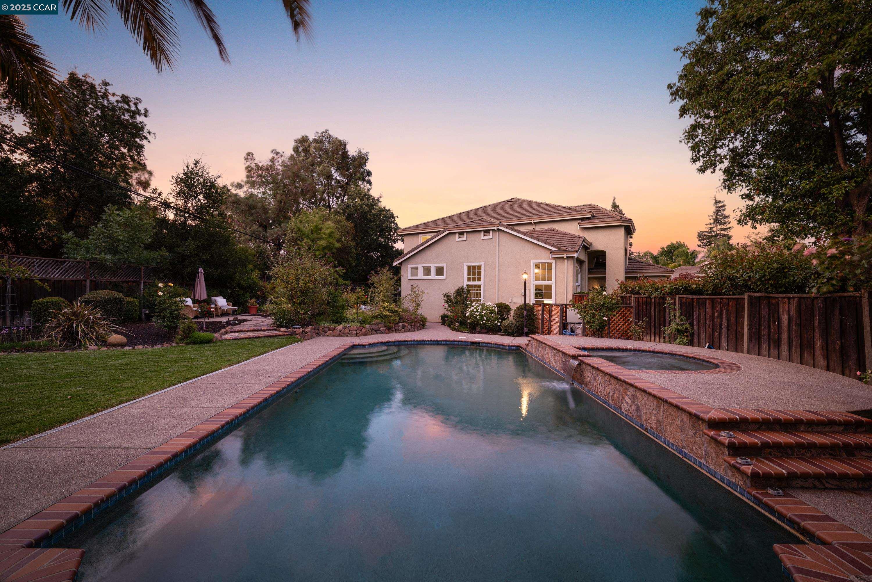 1166 Briarwood Way