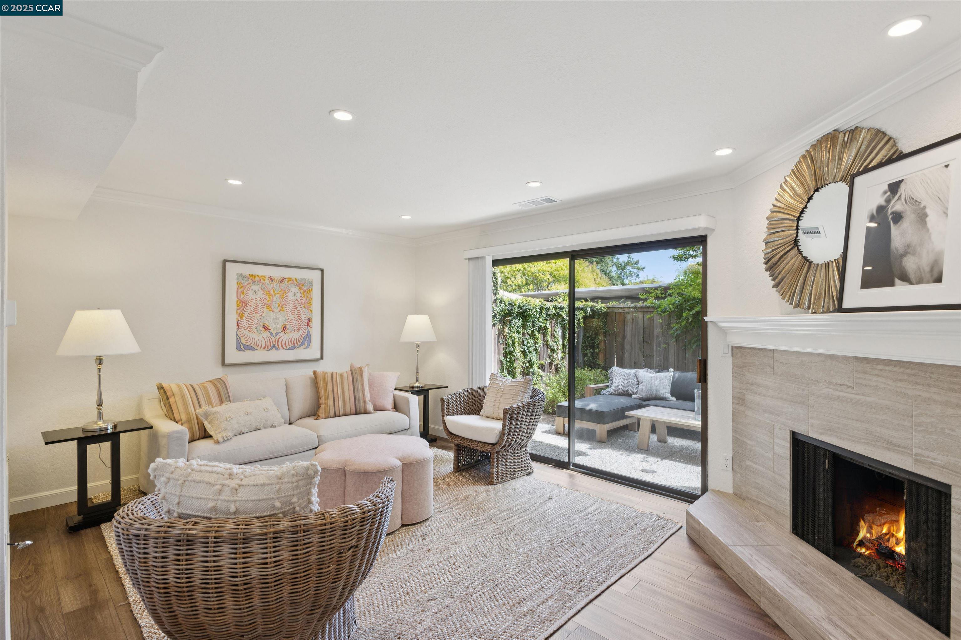 7 Songbird Ct
