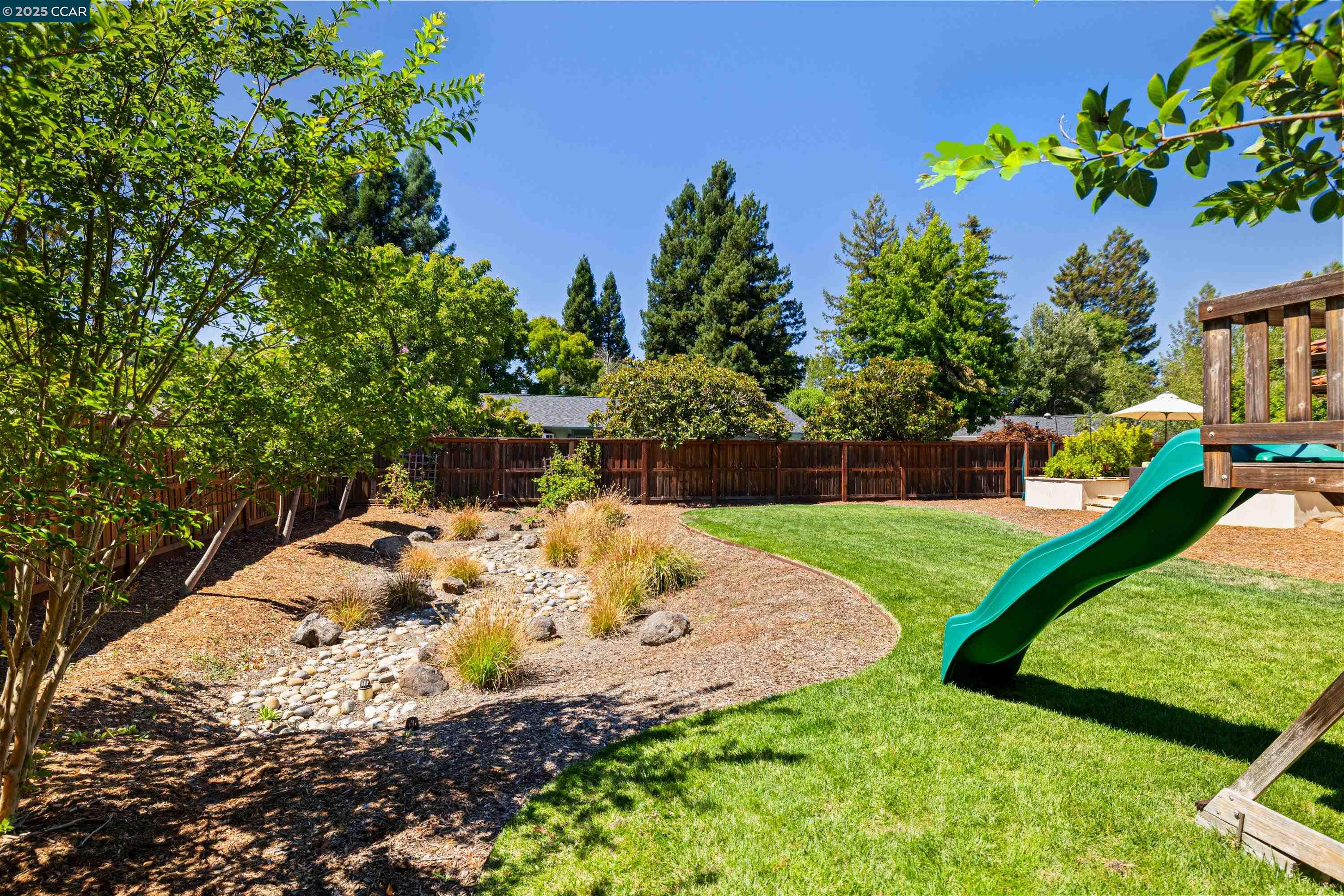 3 Barnes Ct