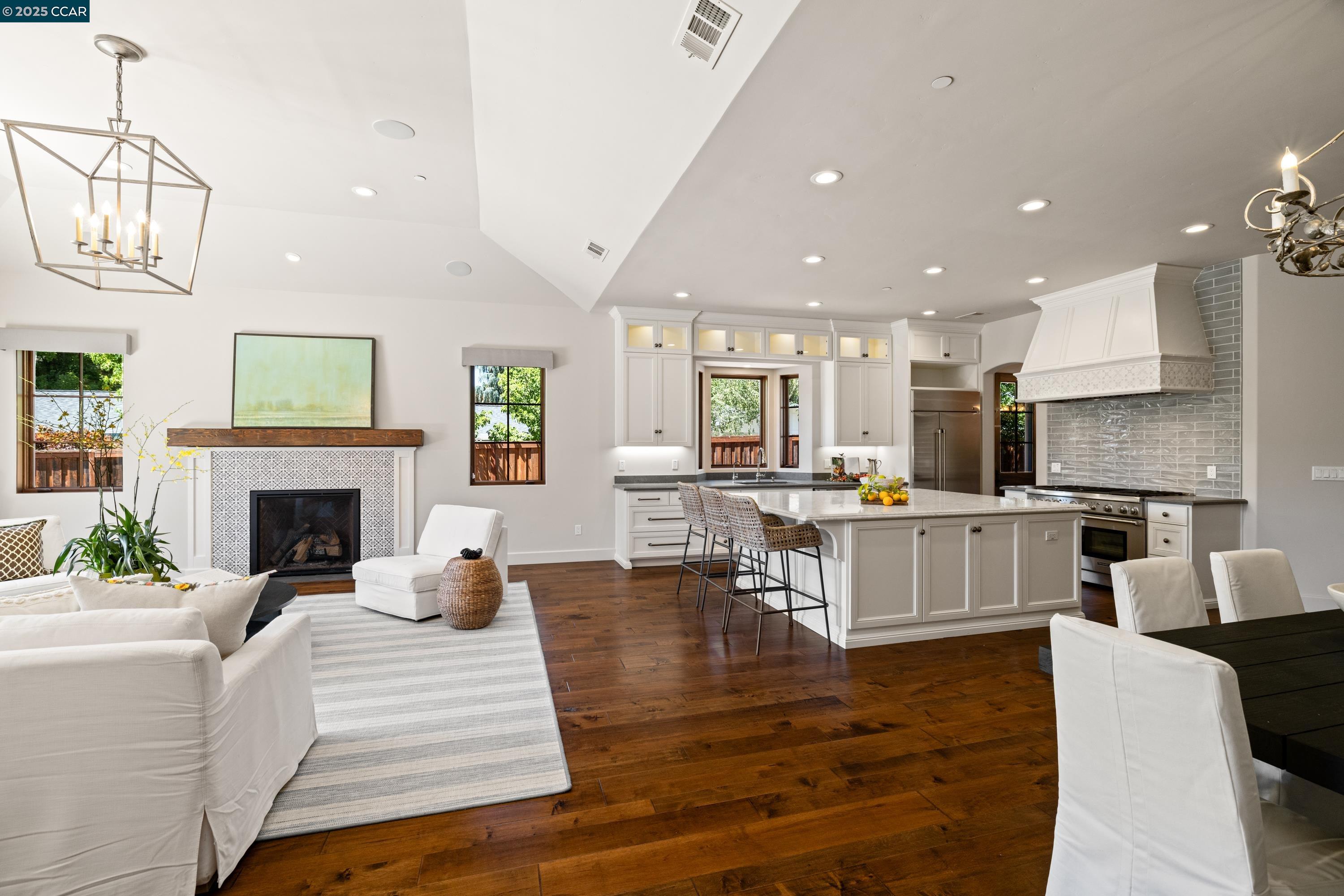 3 Barnes Ct