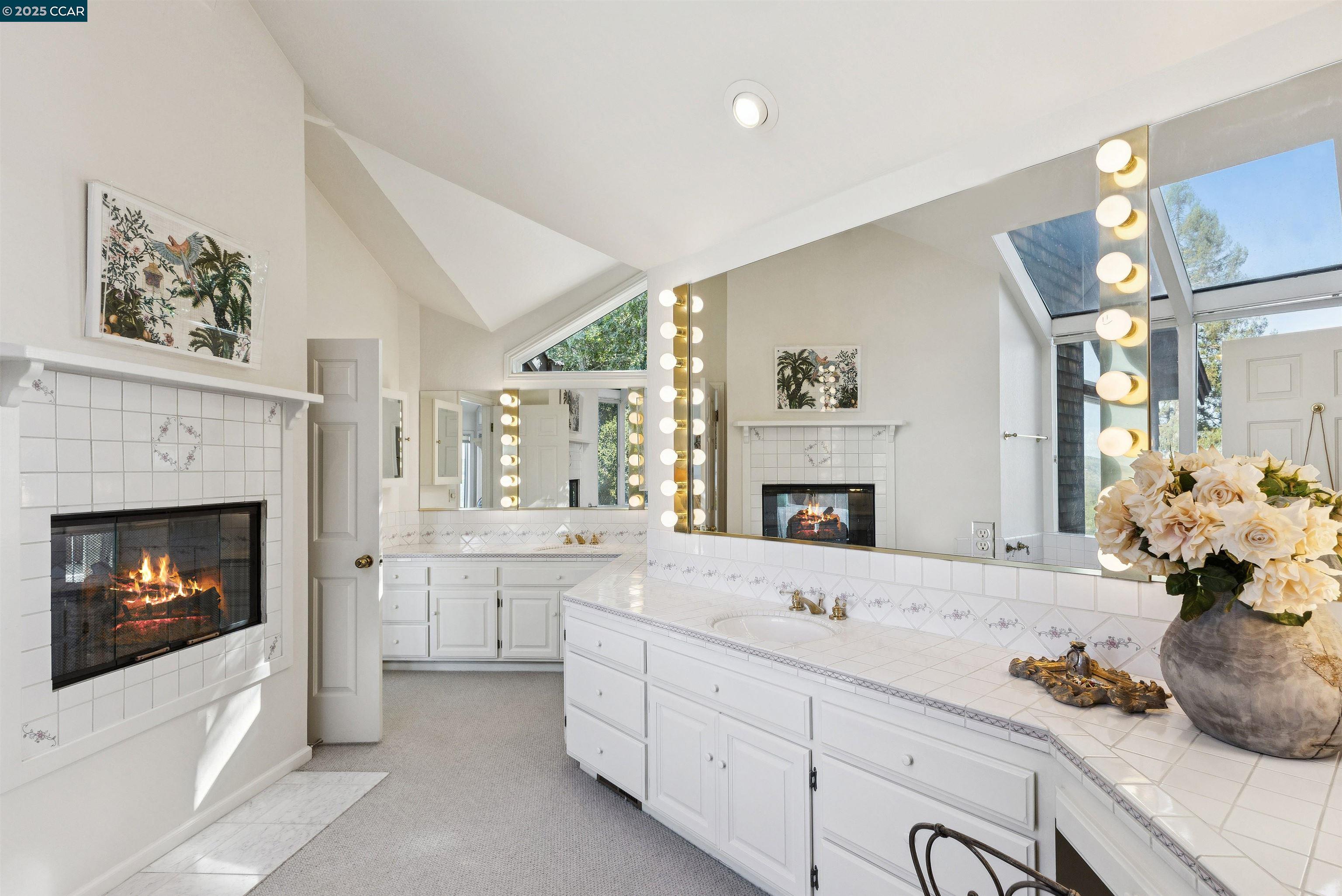 85 La Cuesta Drive