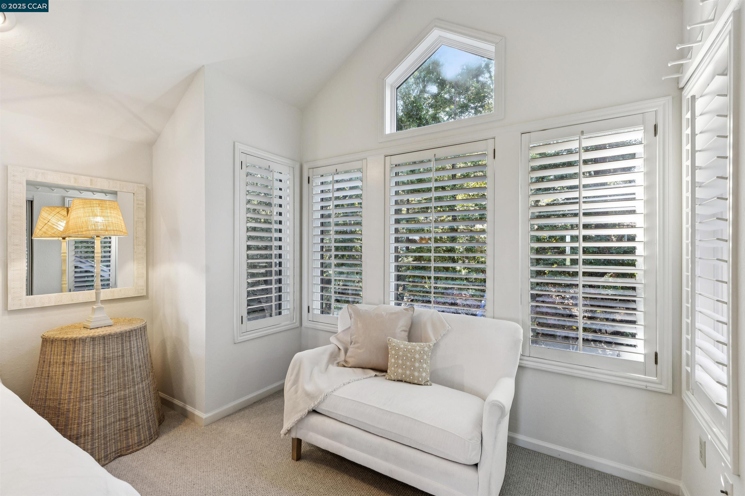 85 La Cuesta Drive