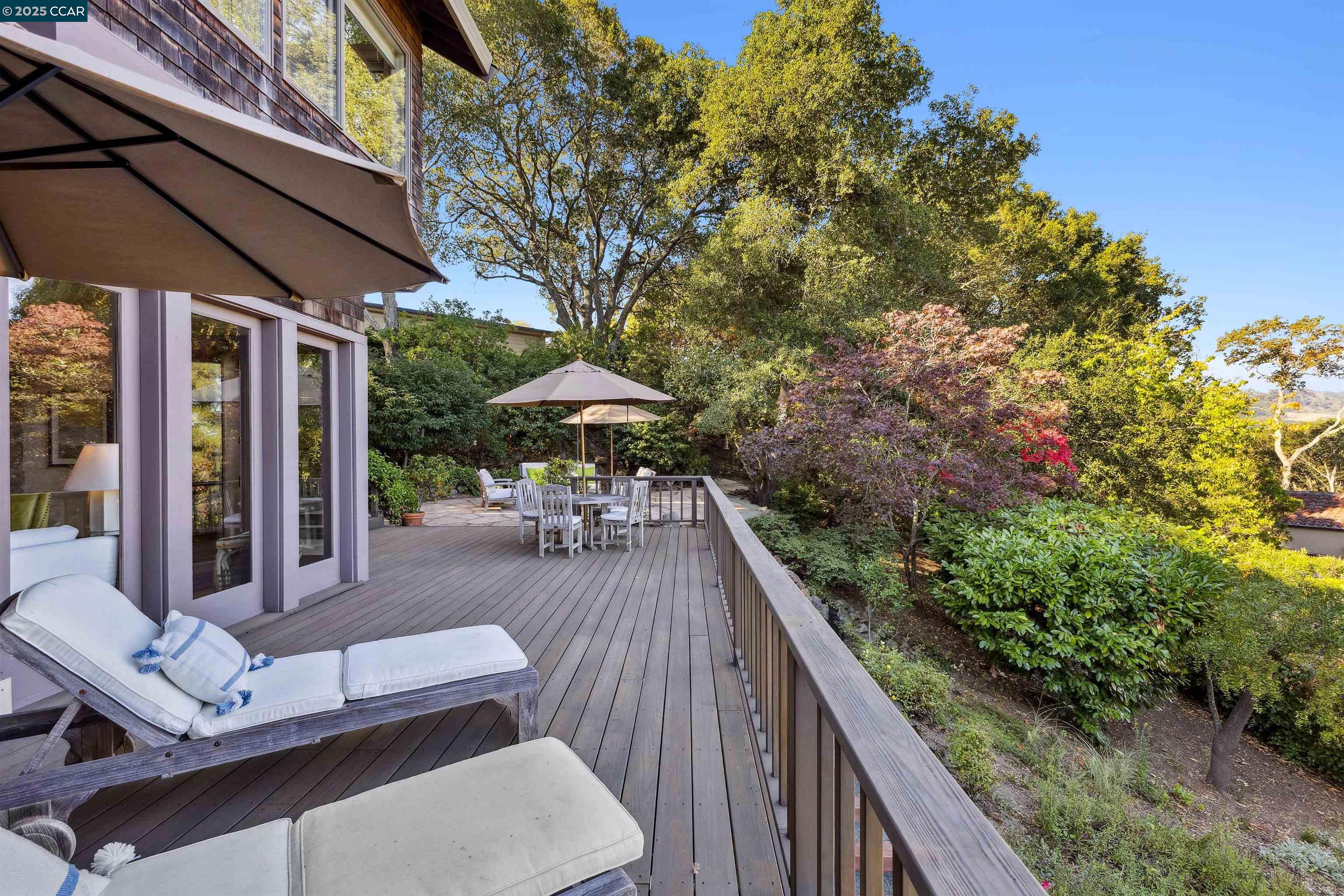 85 La Cuesta Drive