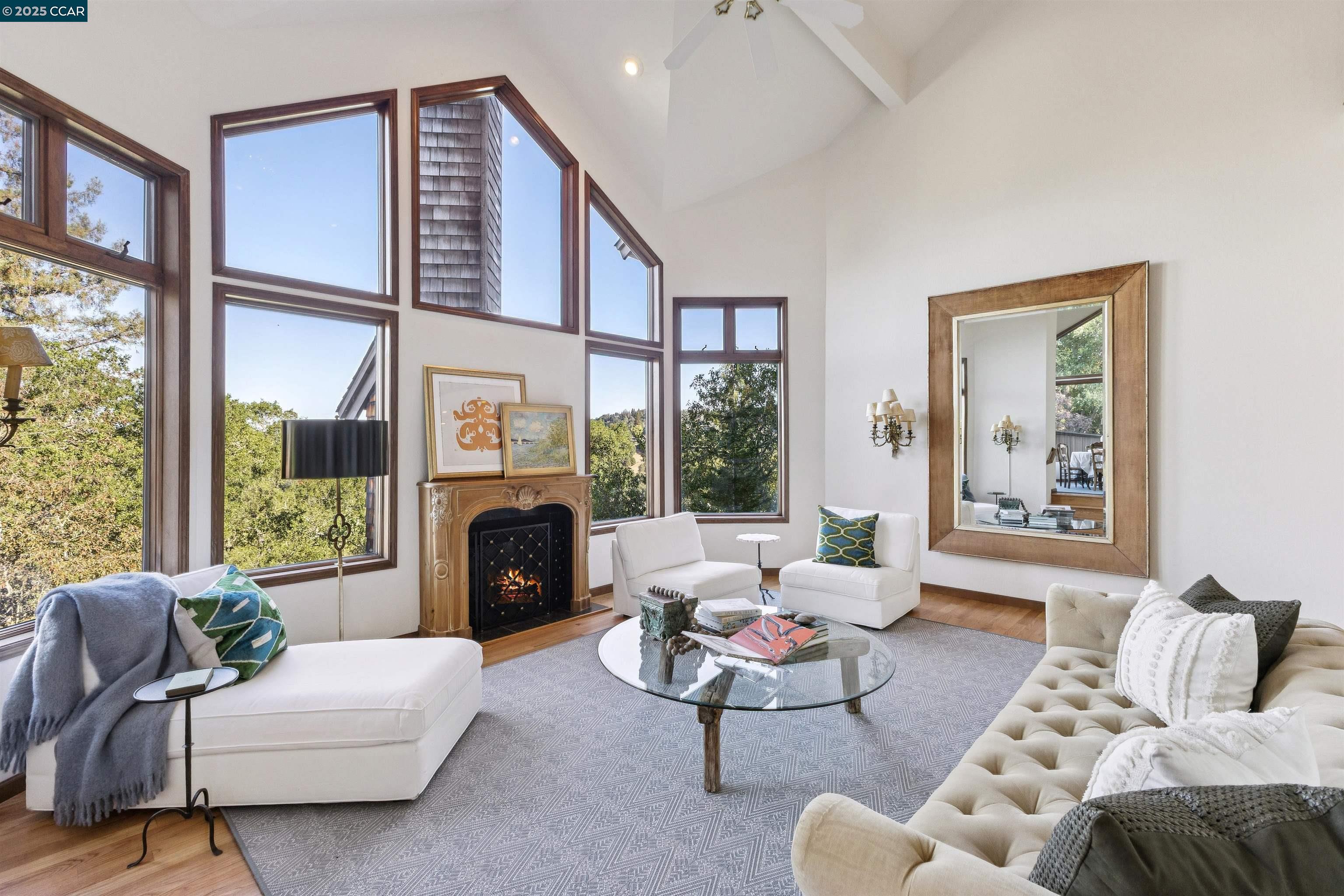 85 La Cuesta Drive