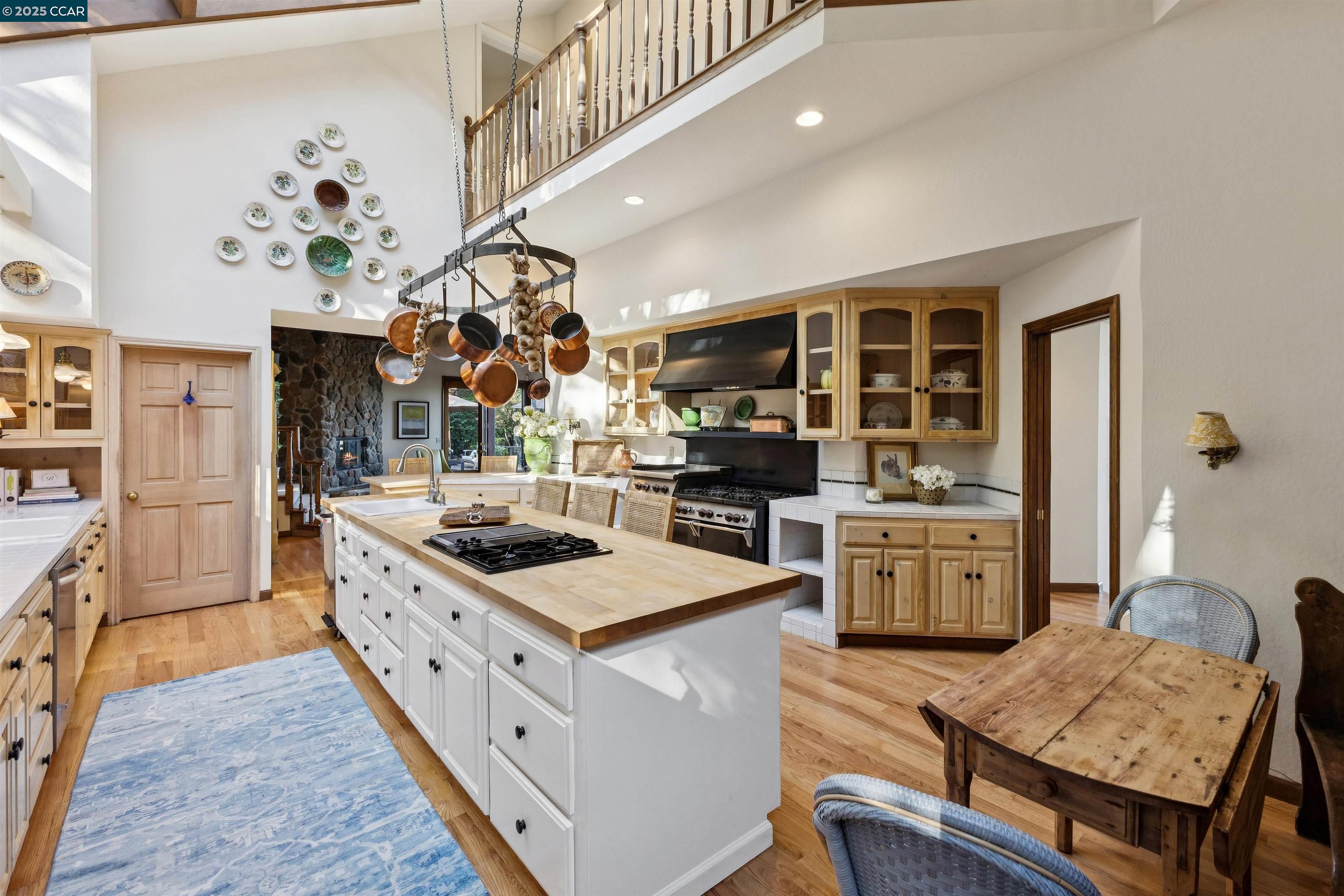 85 La Cuesta Drive