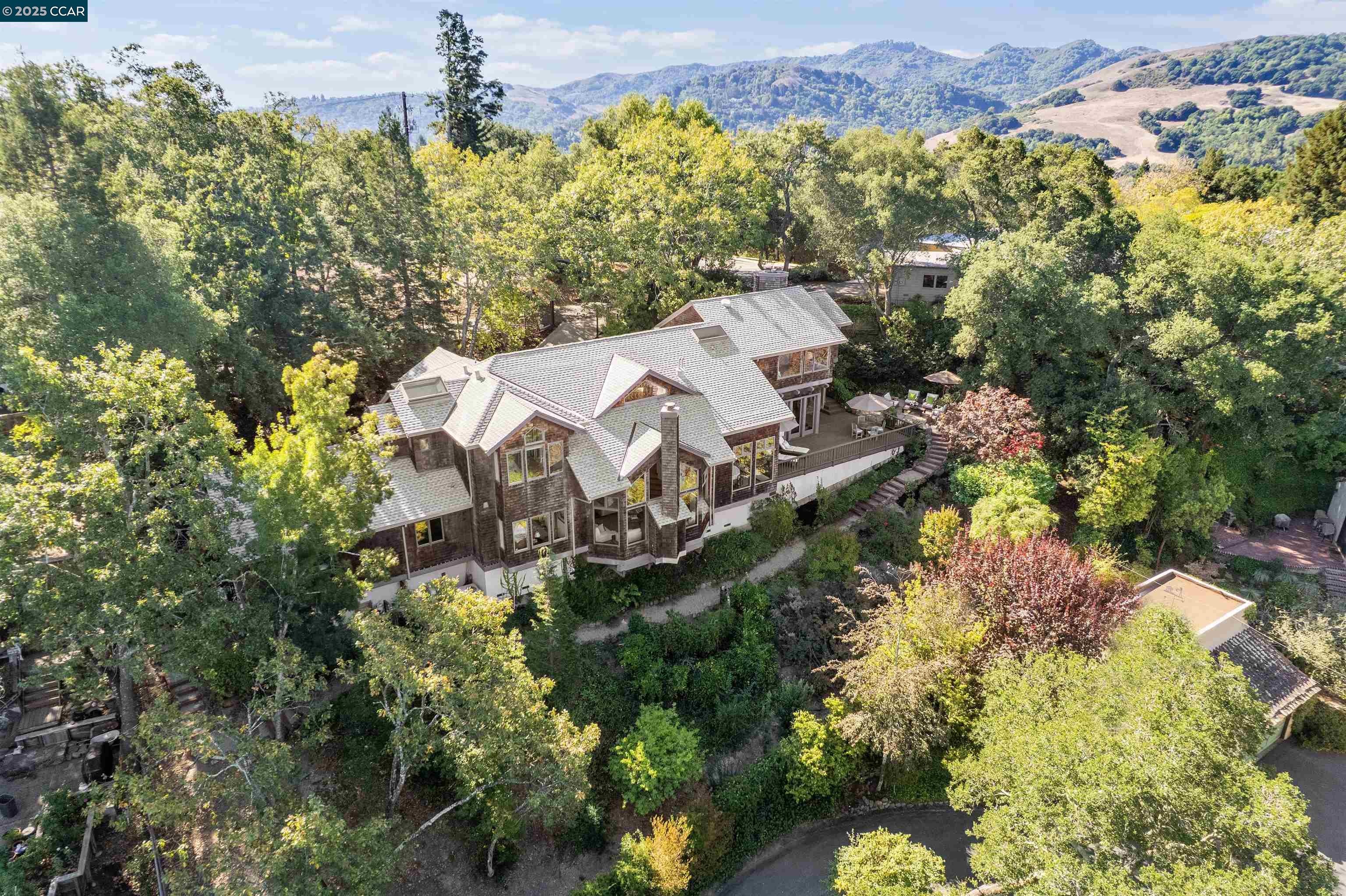 85 La Cuesta Drive