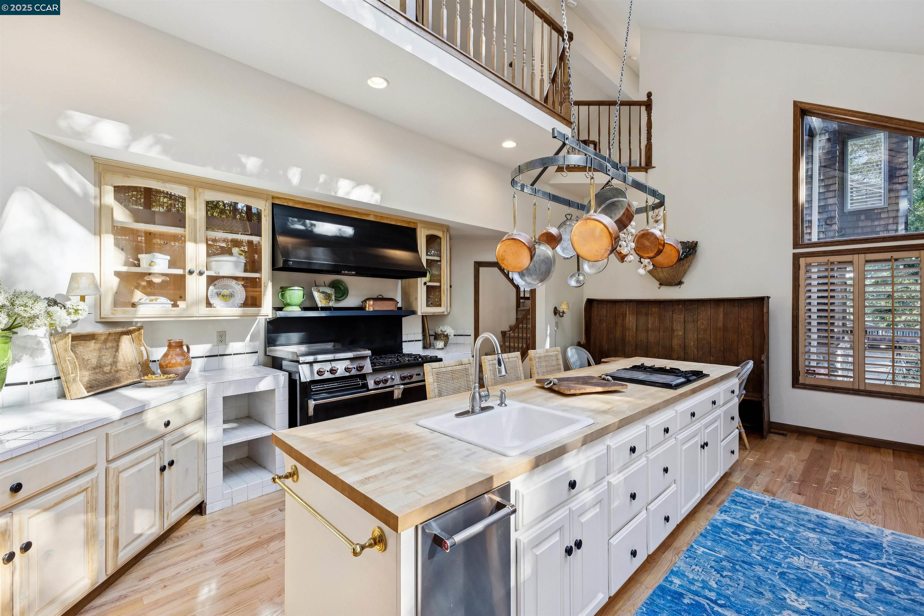 85 La Cuesta Drive
