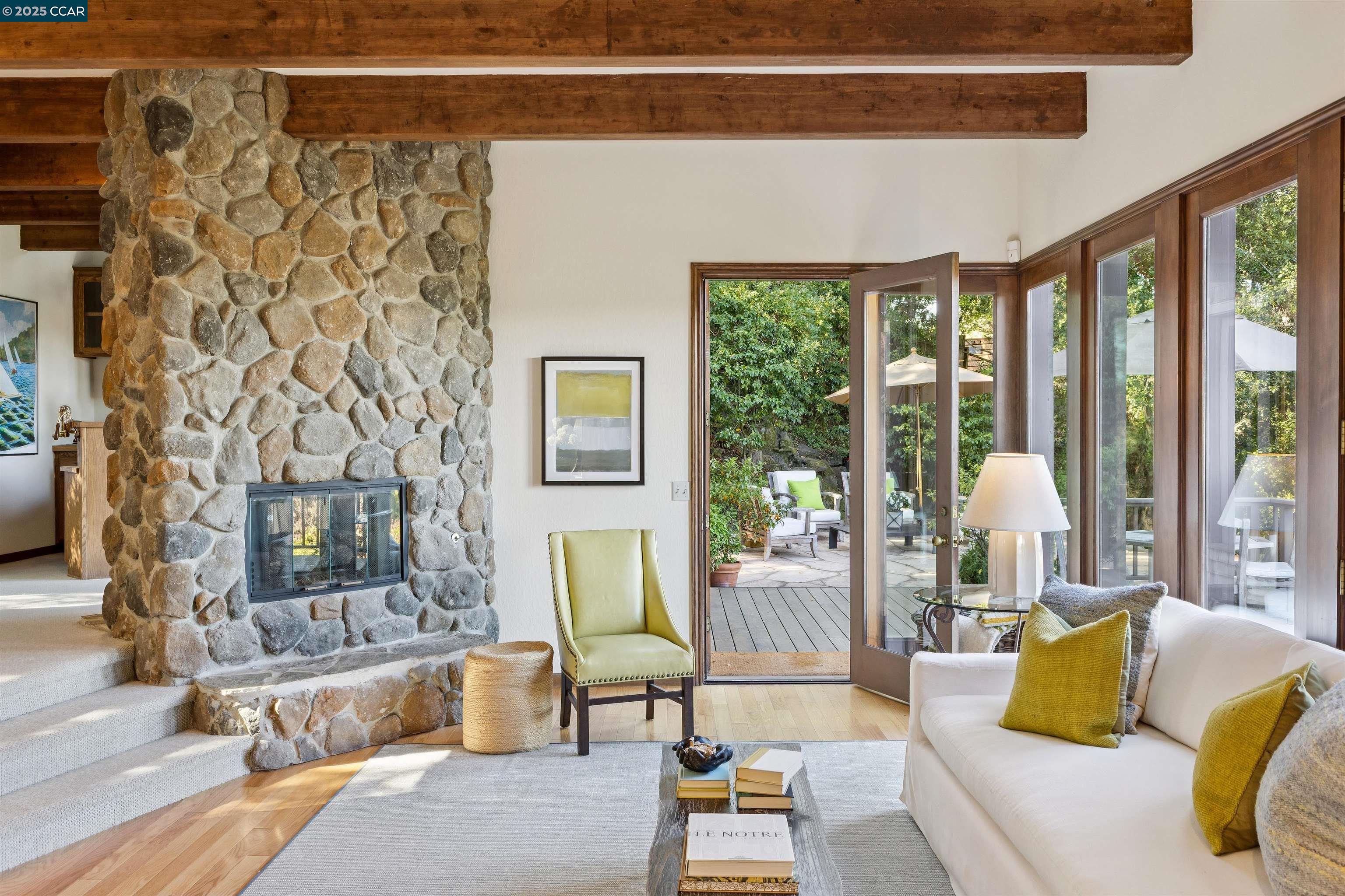 85 La Cuesta Drive