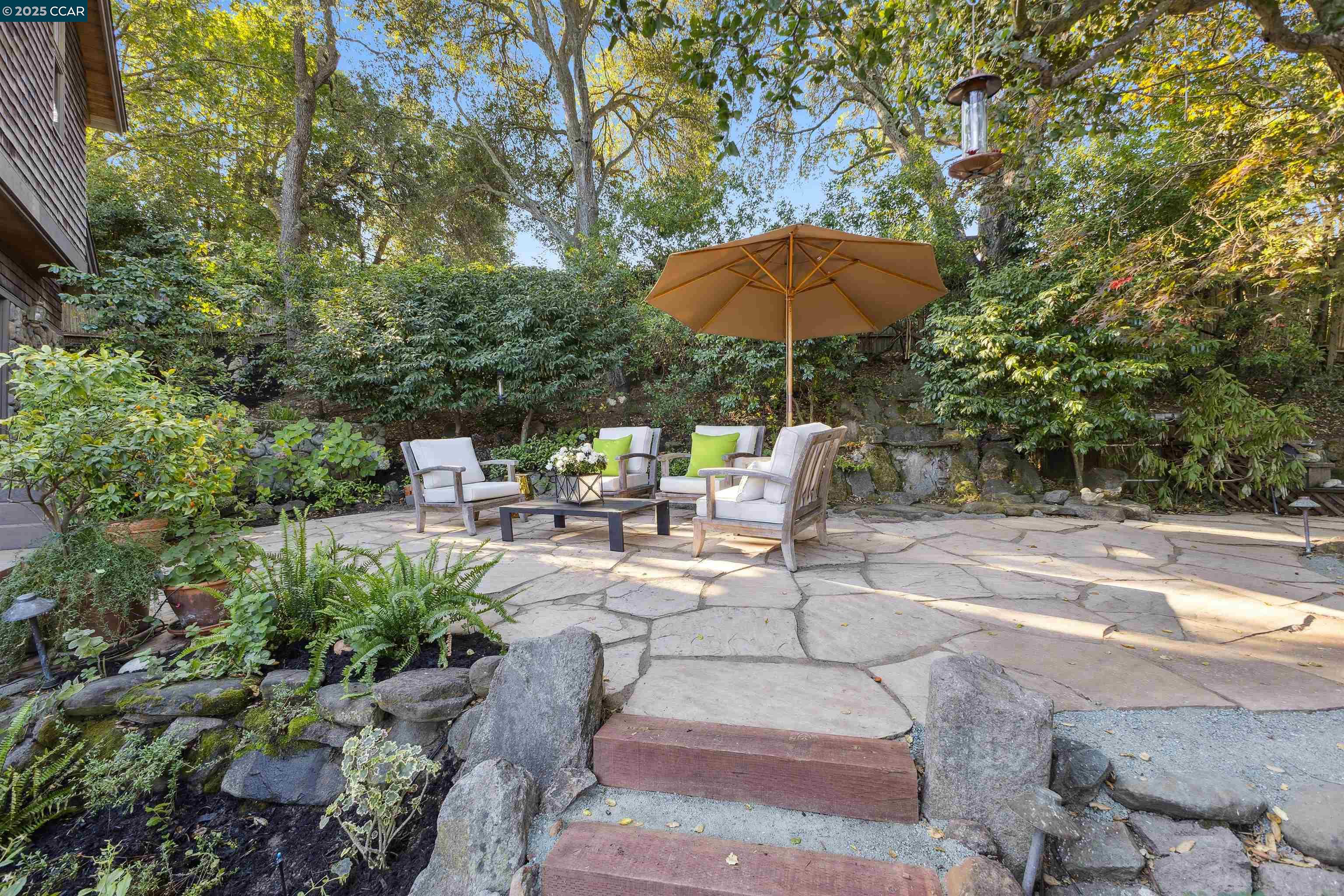 85 La Cuesta Drive