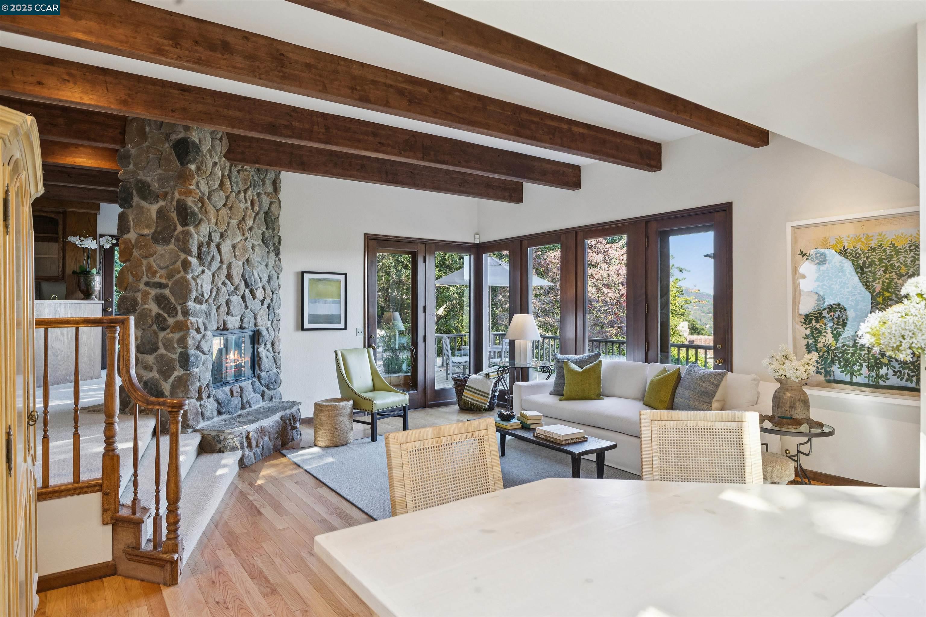 85 La Cuesta Drive