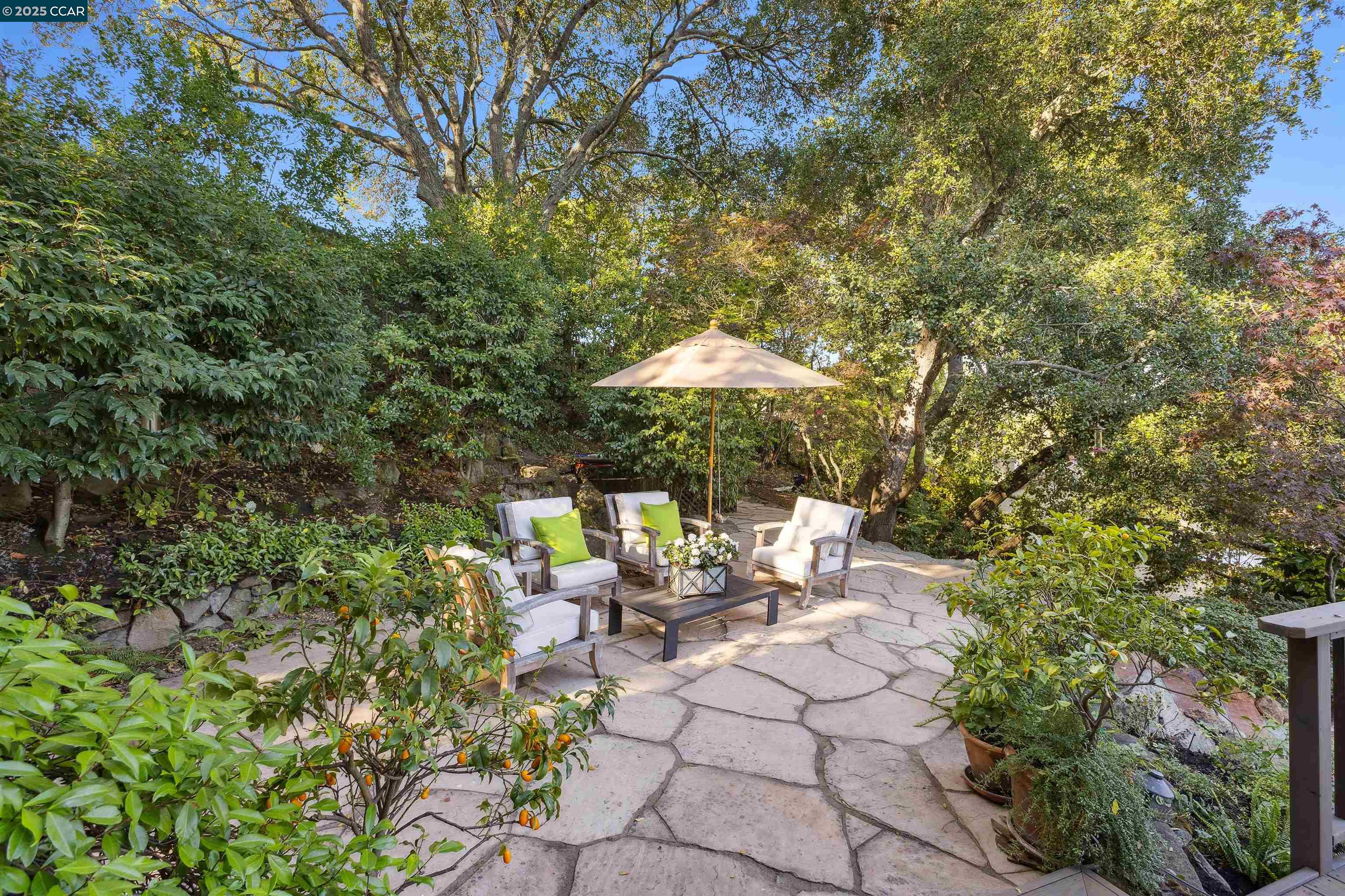 85 La Cuesta Drive