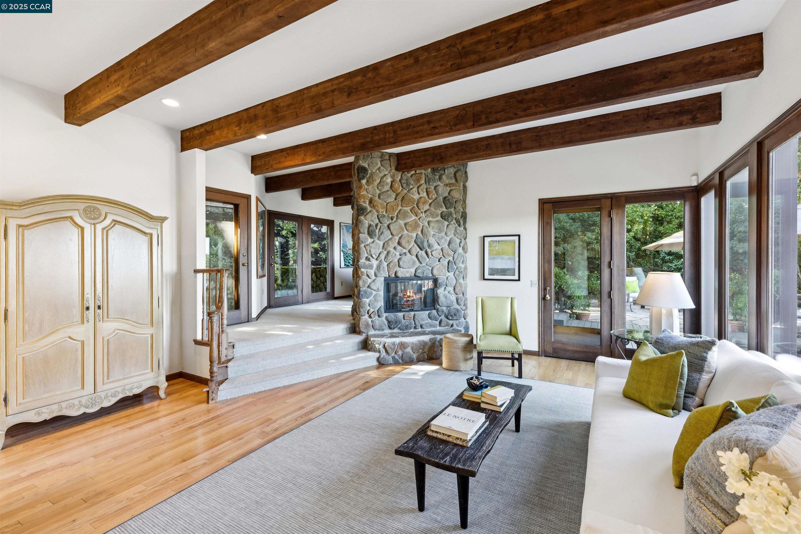 85 La Cuesta Drive