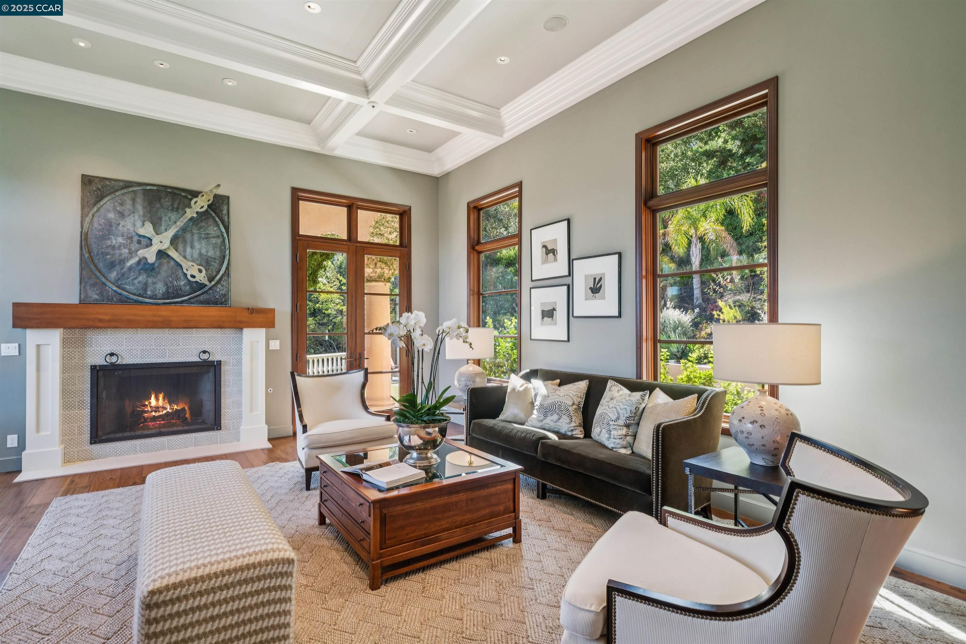 42 Tappan Ln