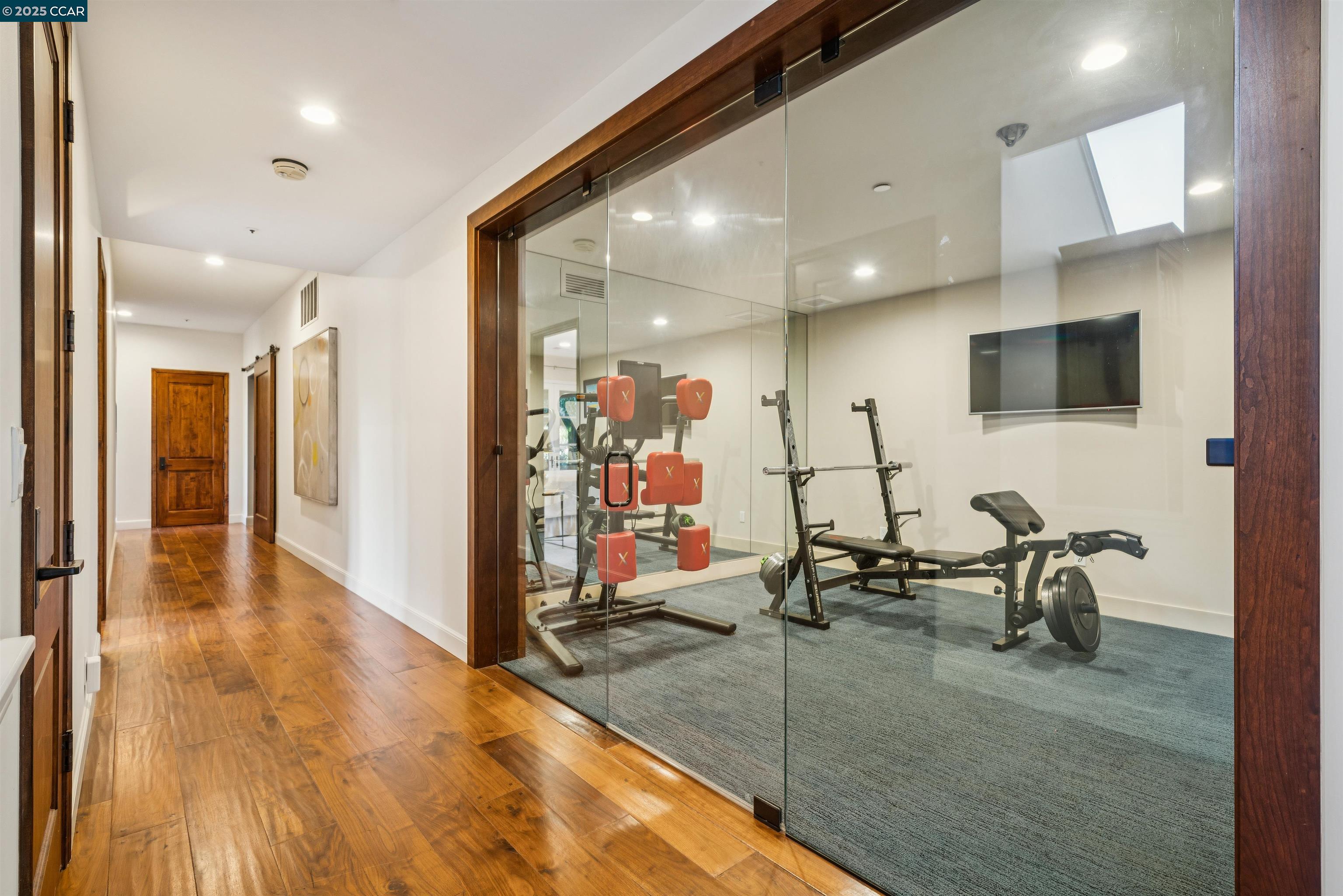 42 Tappan Ln