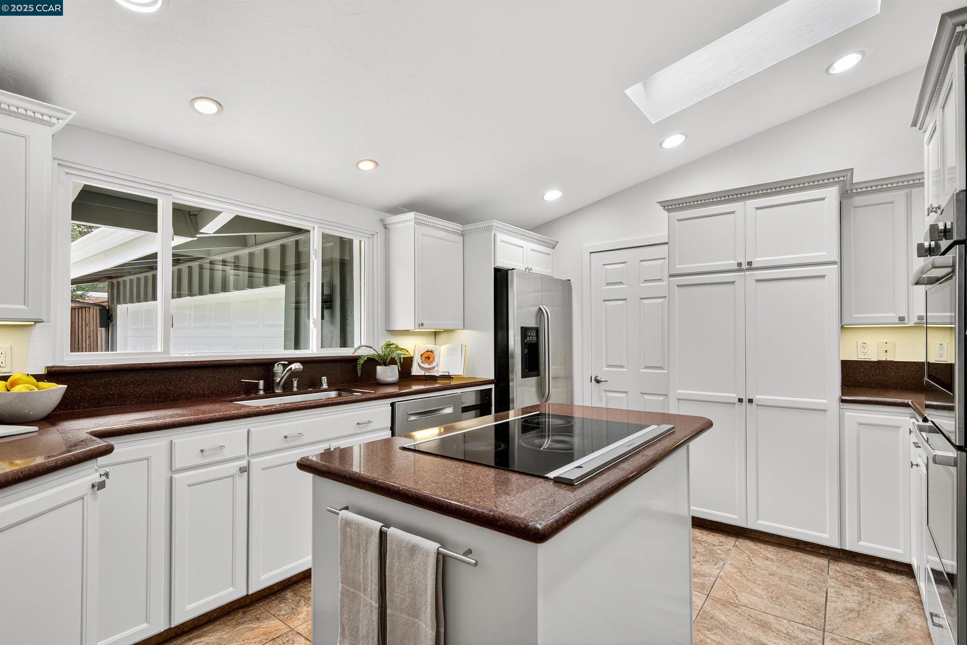 853 Revere Rd, Lafayette
