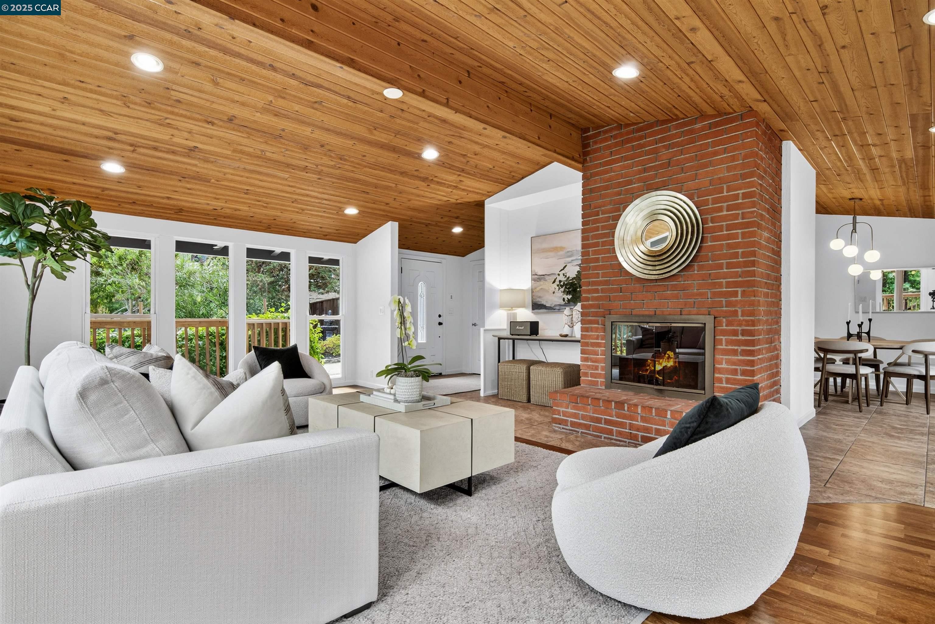 853 Revere Rd, Lafayette