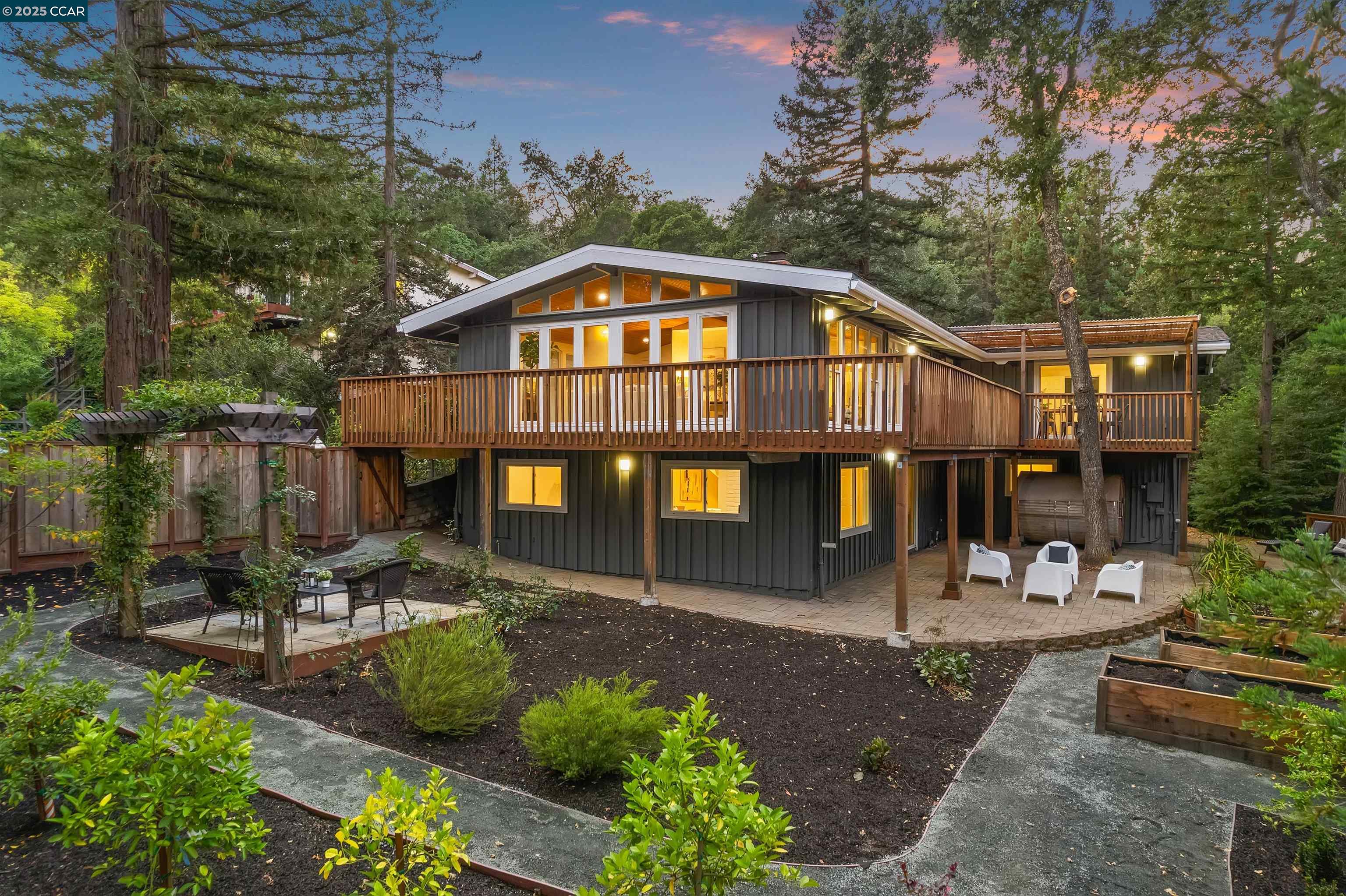 853 Revere Rd, Lafayette