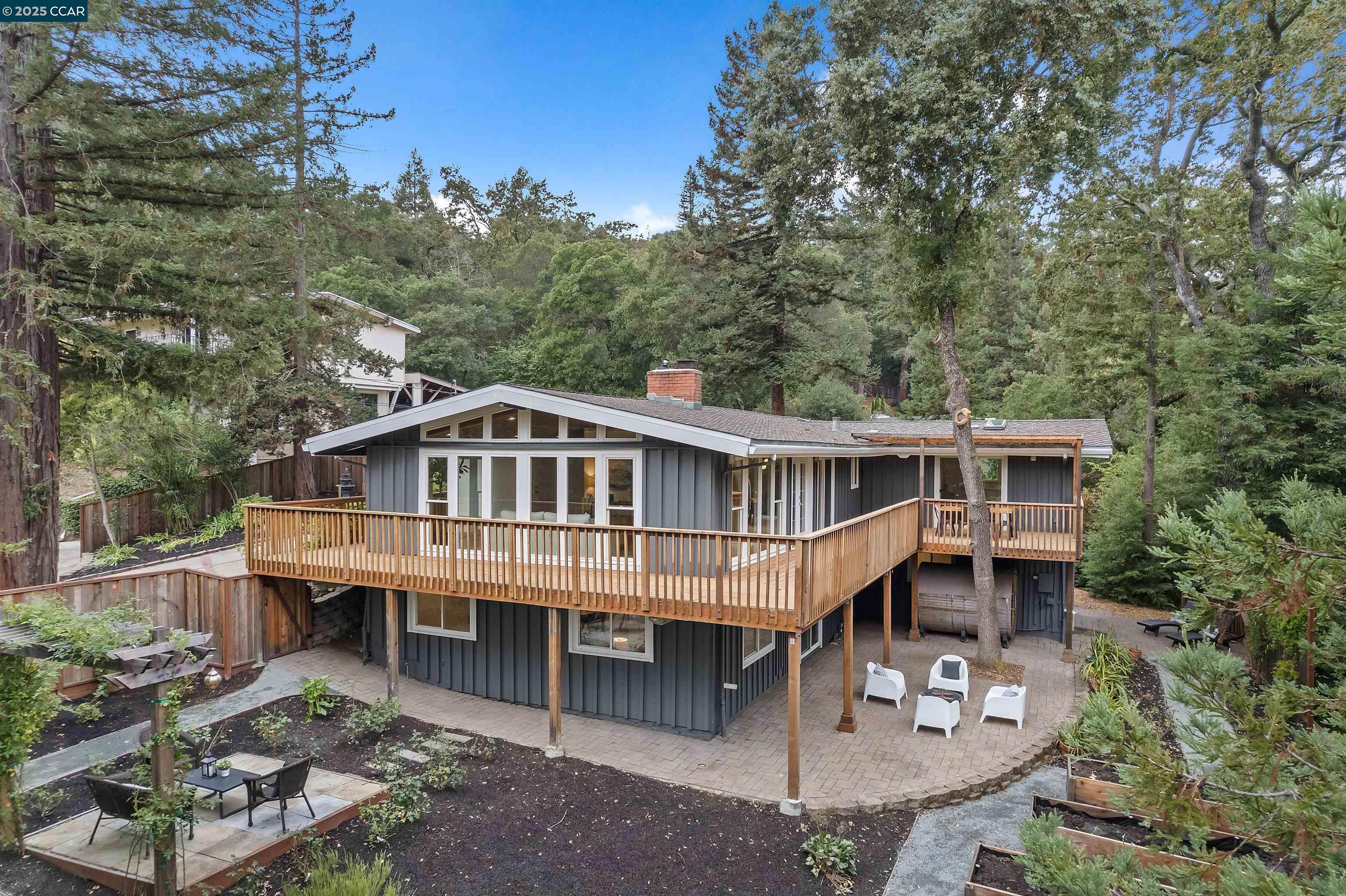 853 Revere Rd, Lafayette