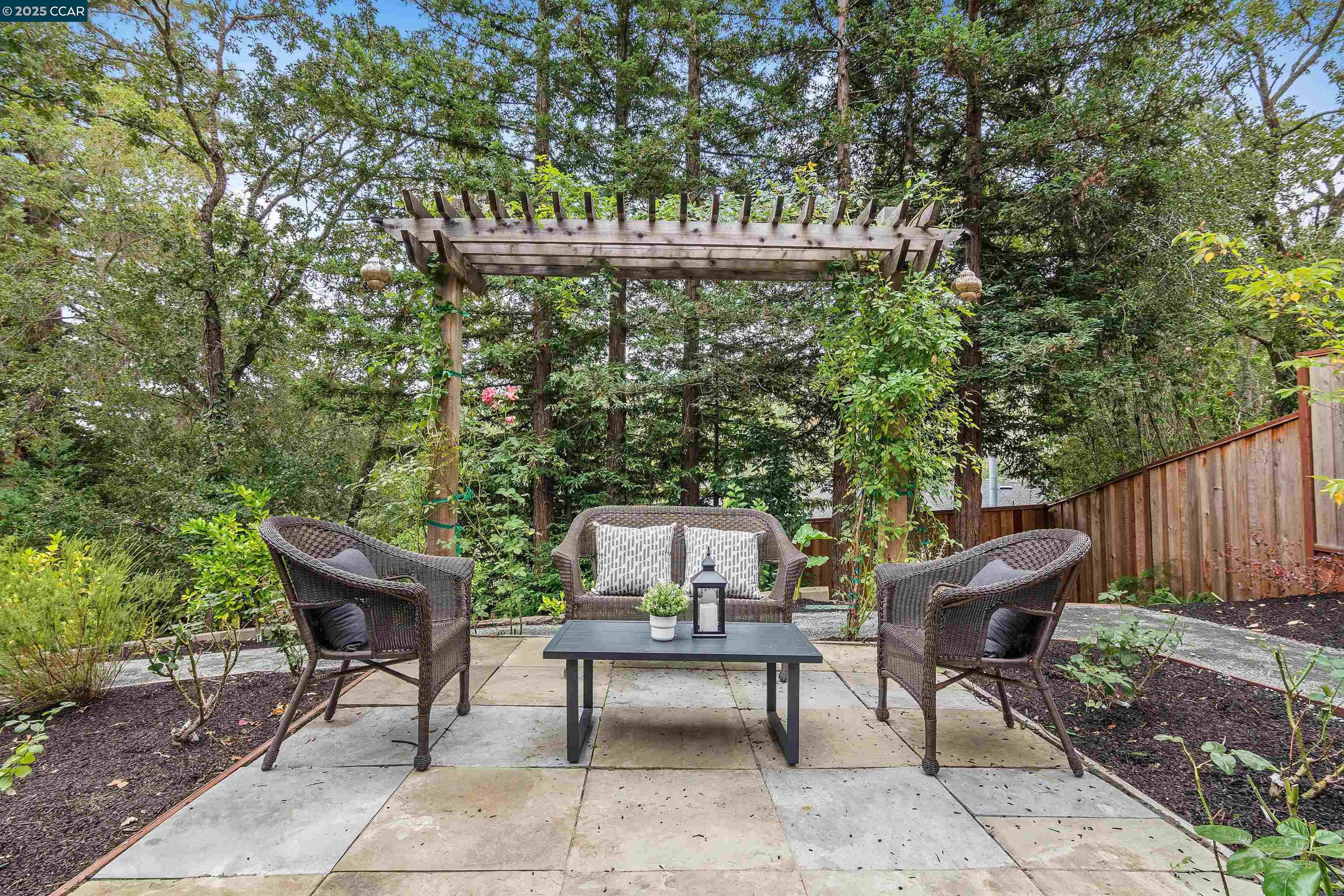 853 Revere Rd, Lafayette
