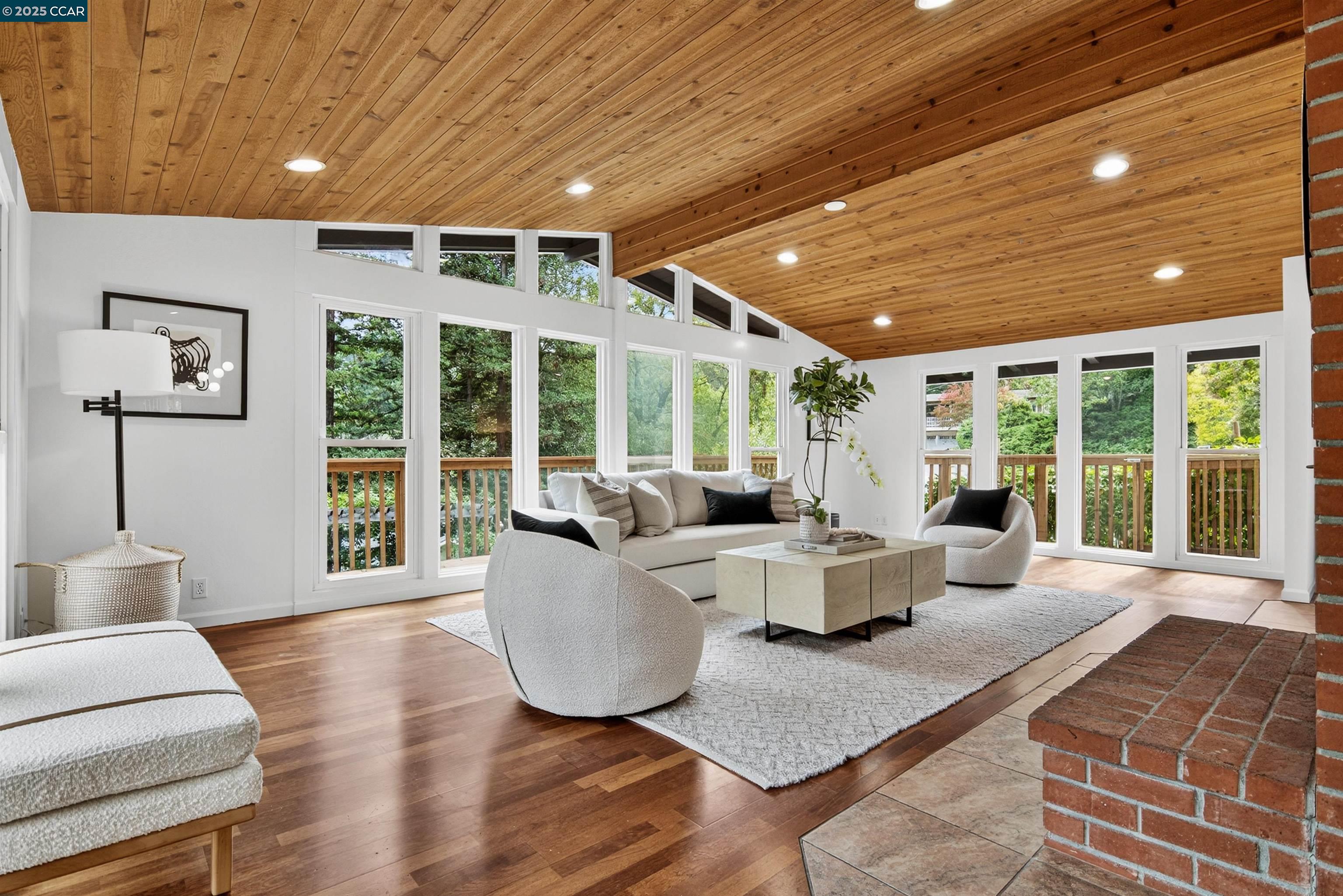 853 Revere Rd, Lafayette
