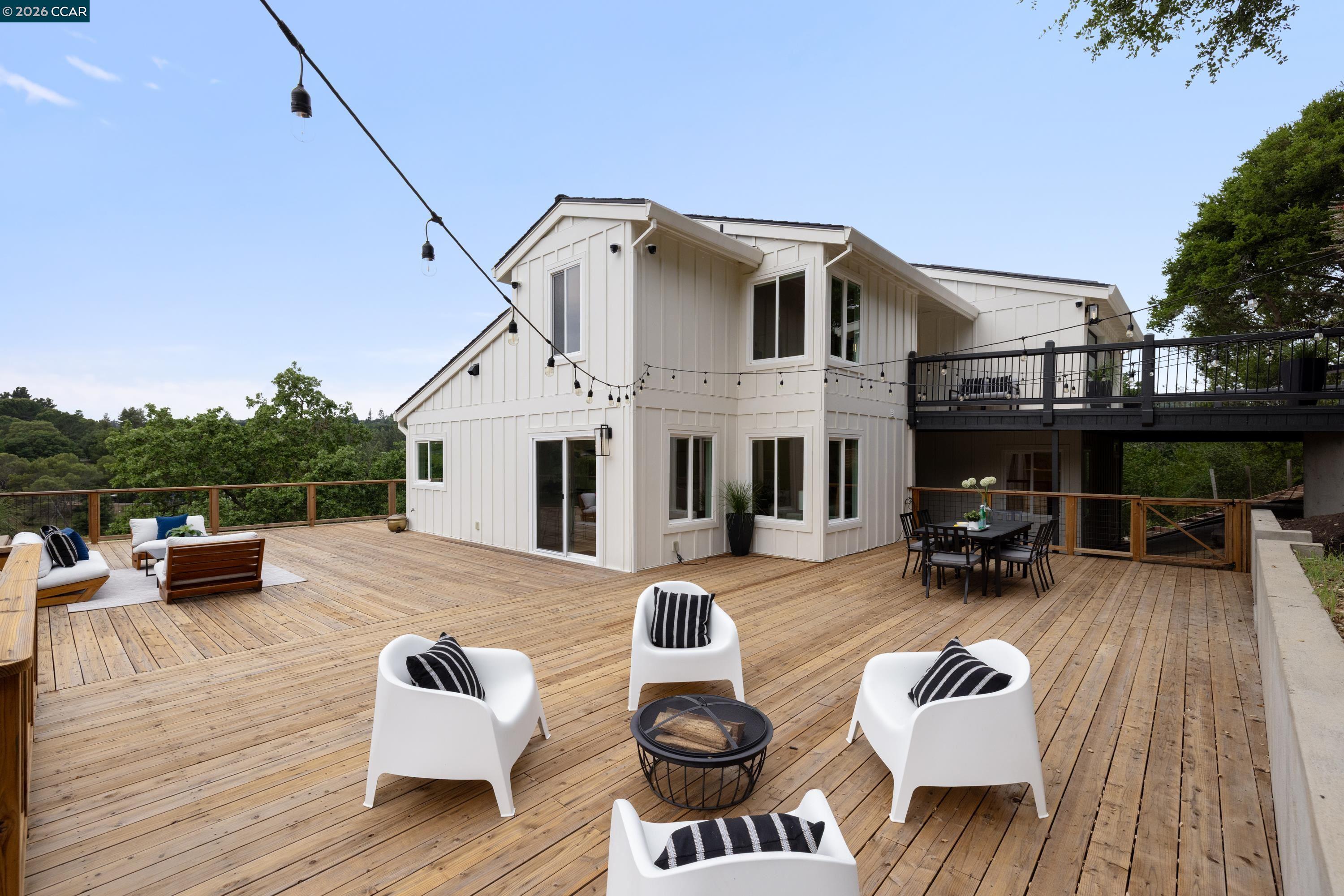 5 Wanda Ln