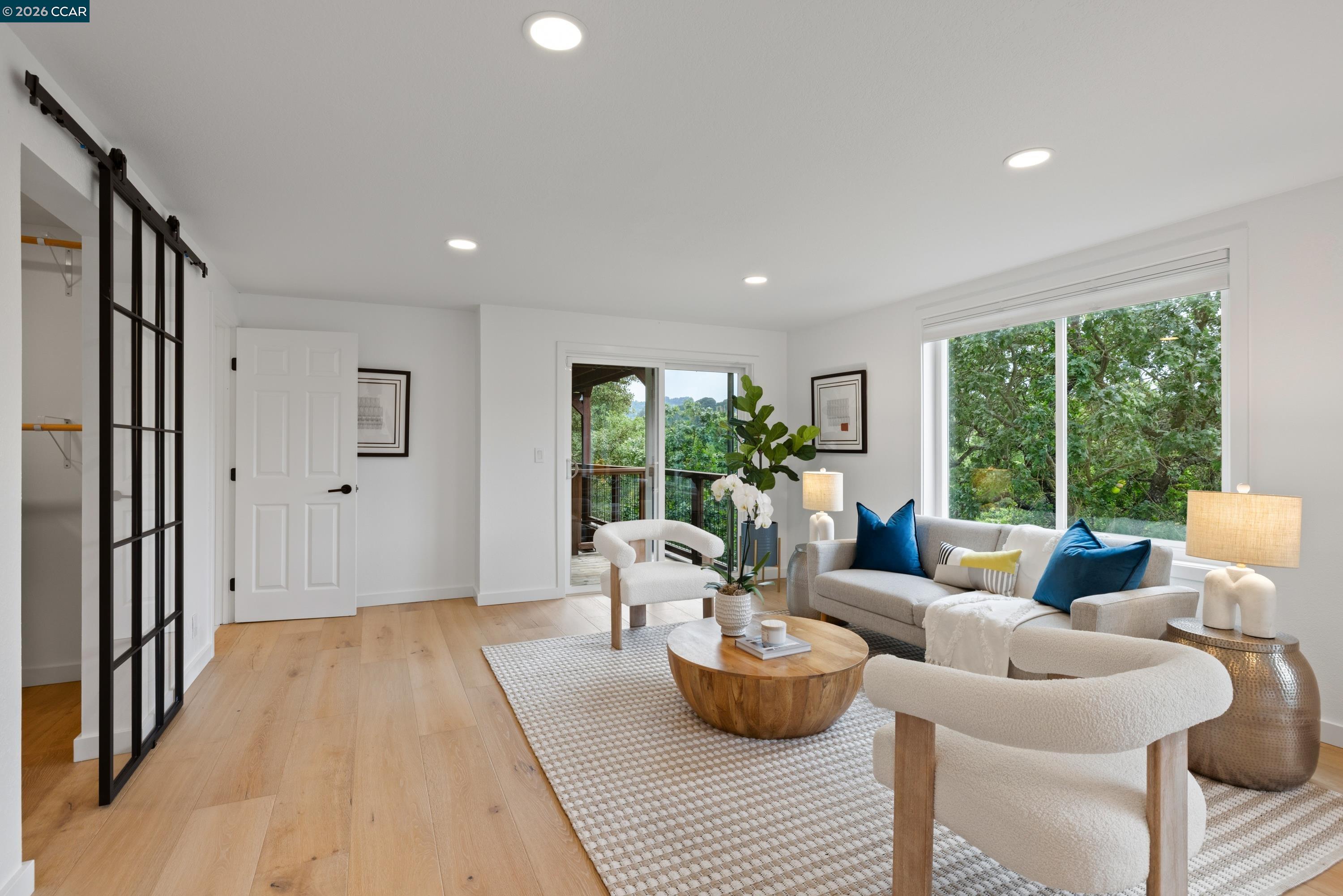 5 Wanda Ln
