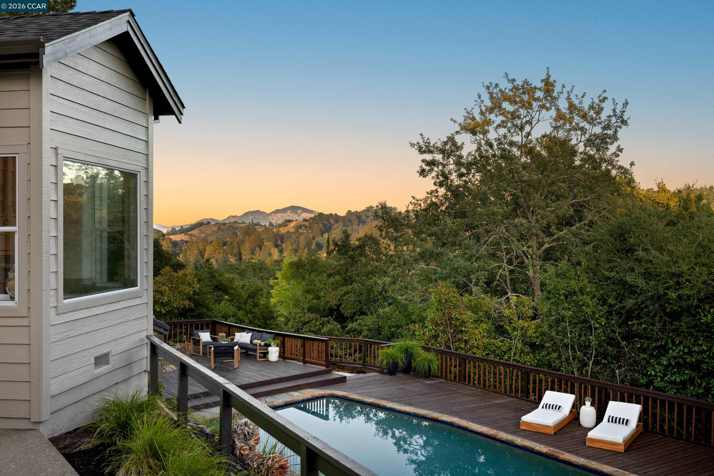 78 Scenic Dr