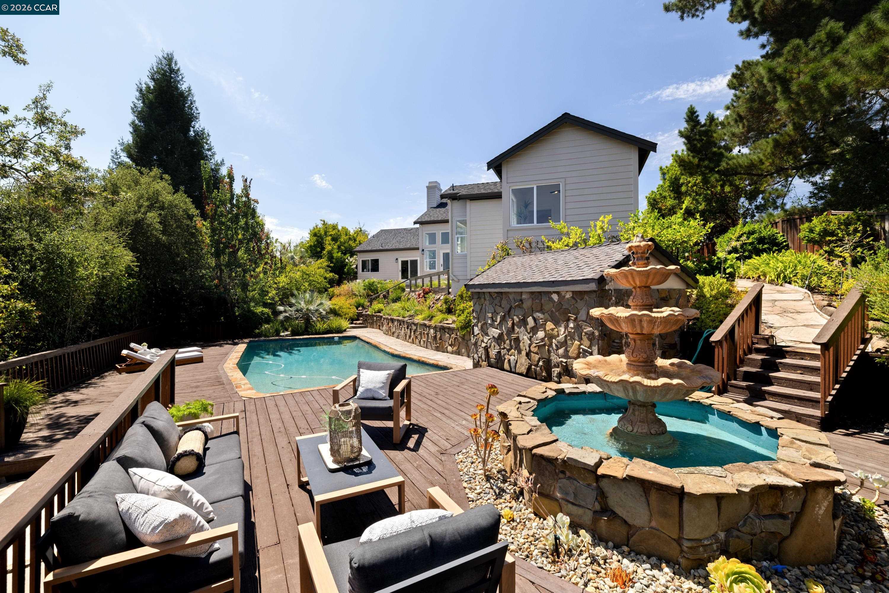 78 Scenic Dr
