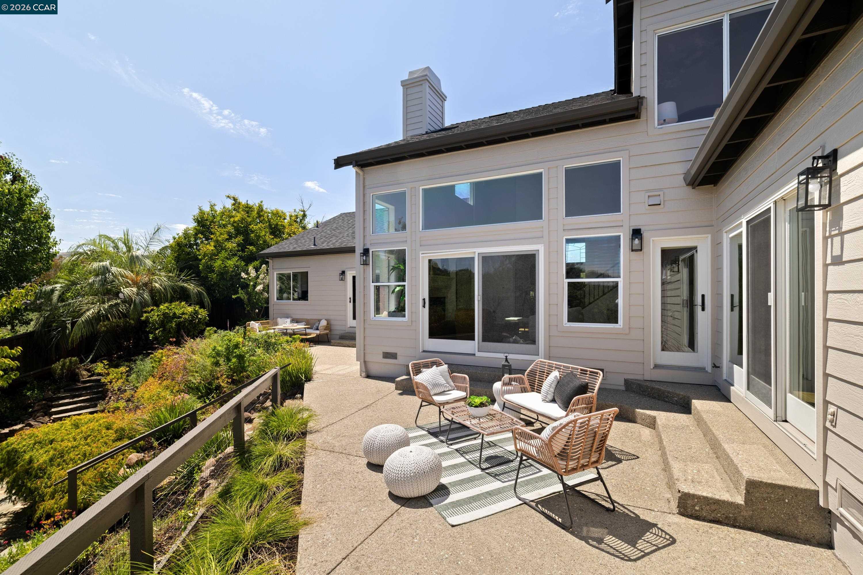 78 Scenic Dr