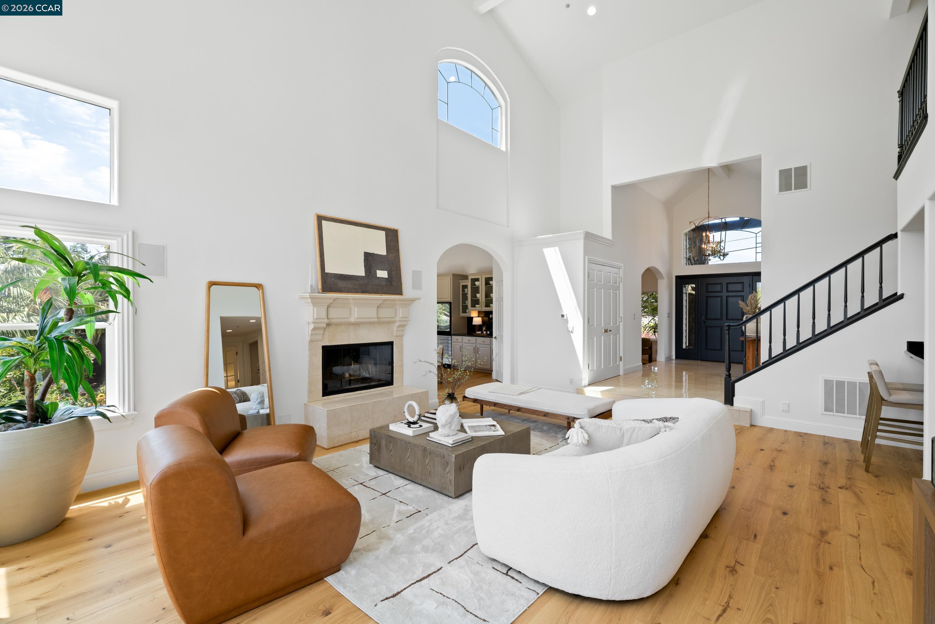 78 Scenic Dr