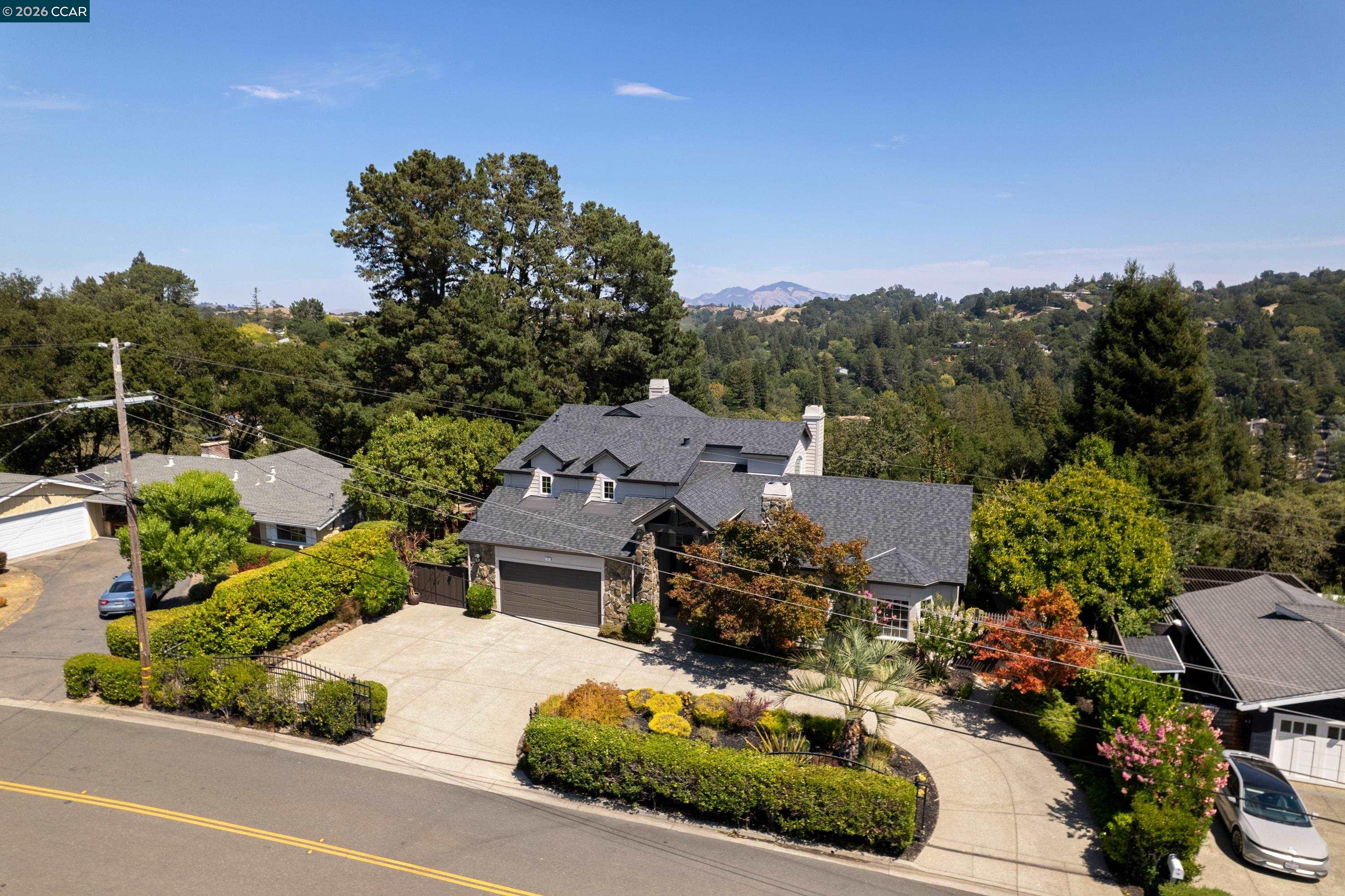78 Scenic Dr