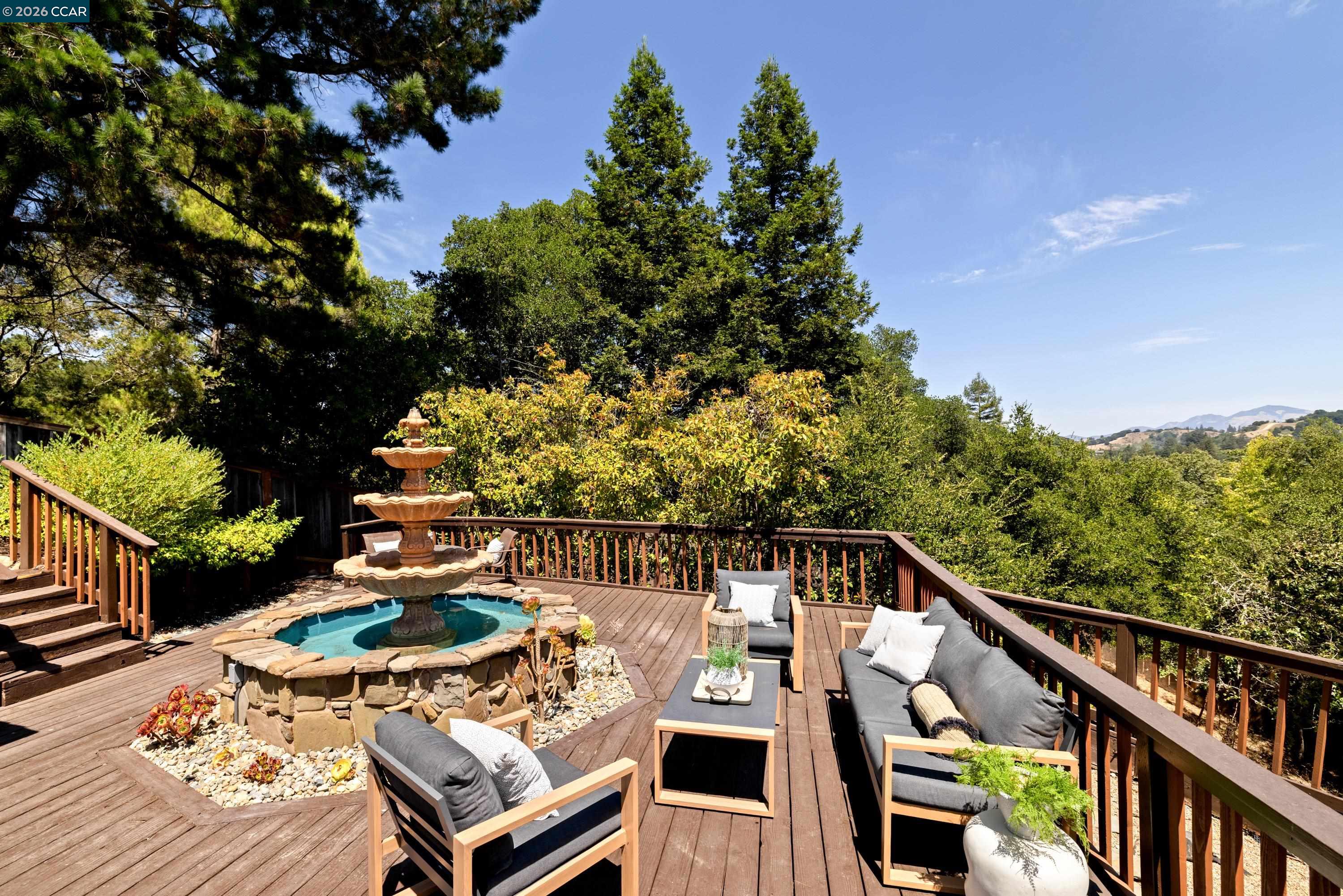 78 Scenic Dr